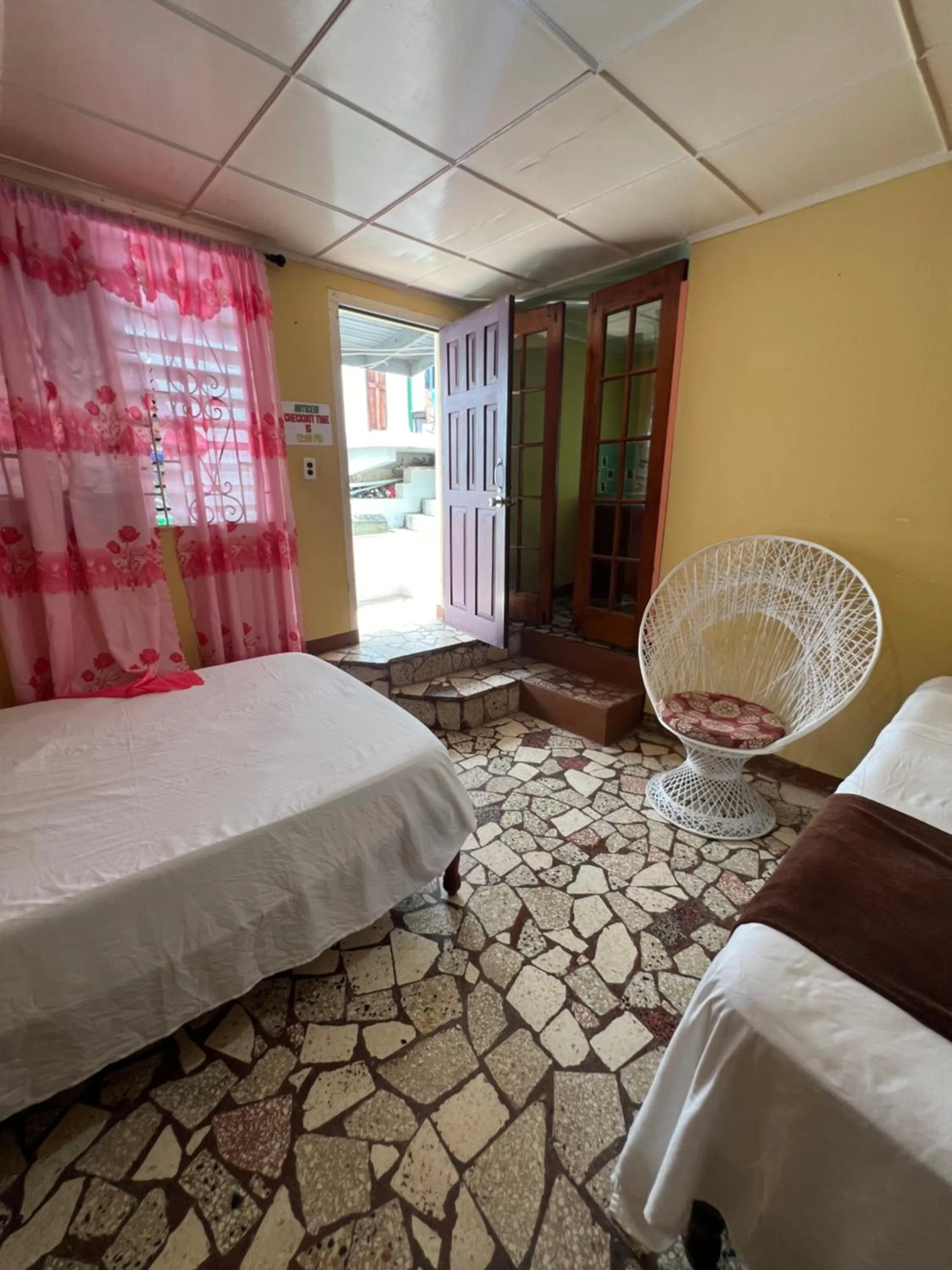 Bed in Cozy Family Inn