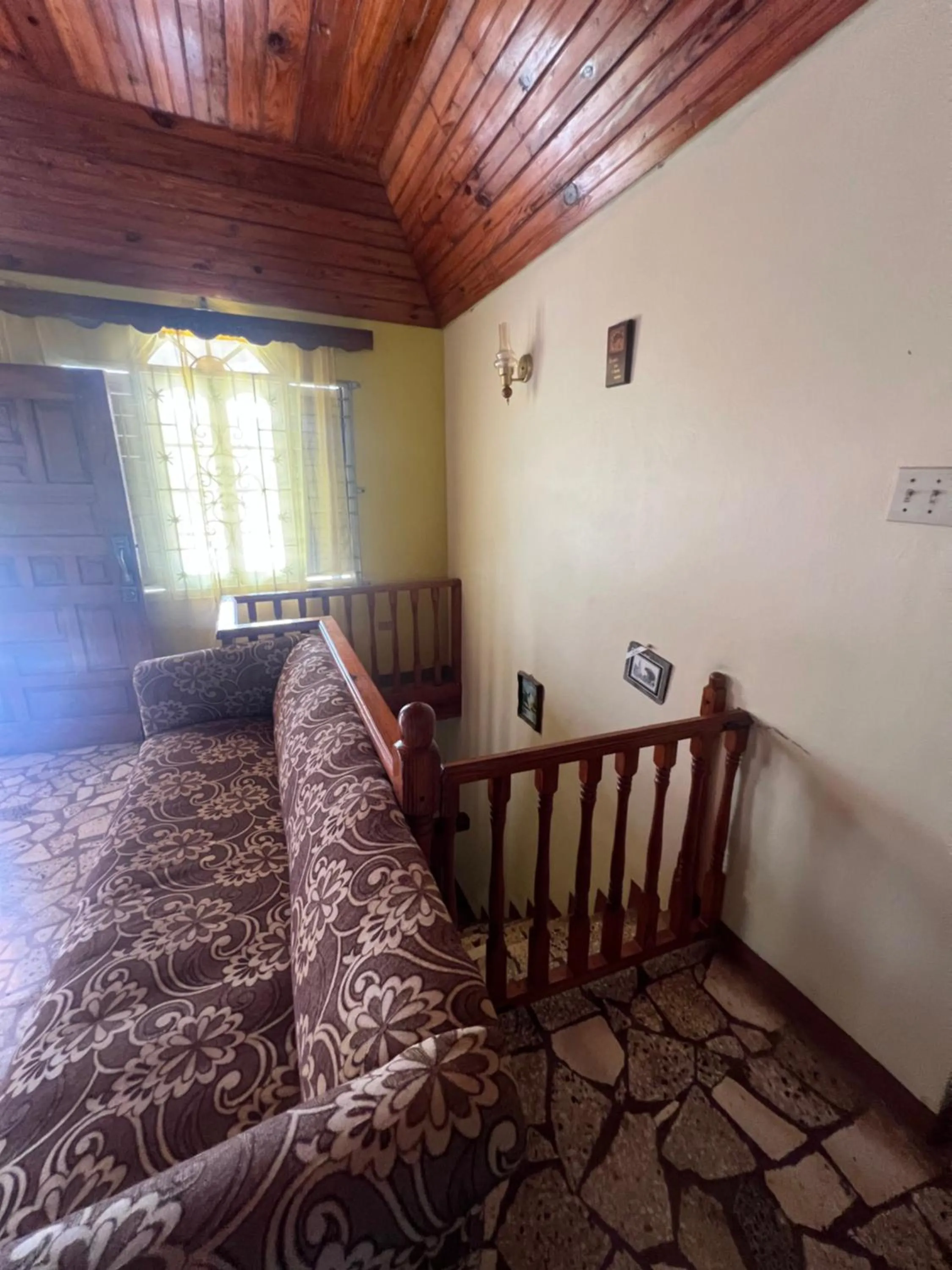 Bed in Cozy Family Inn