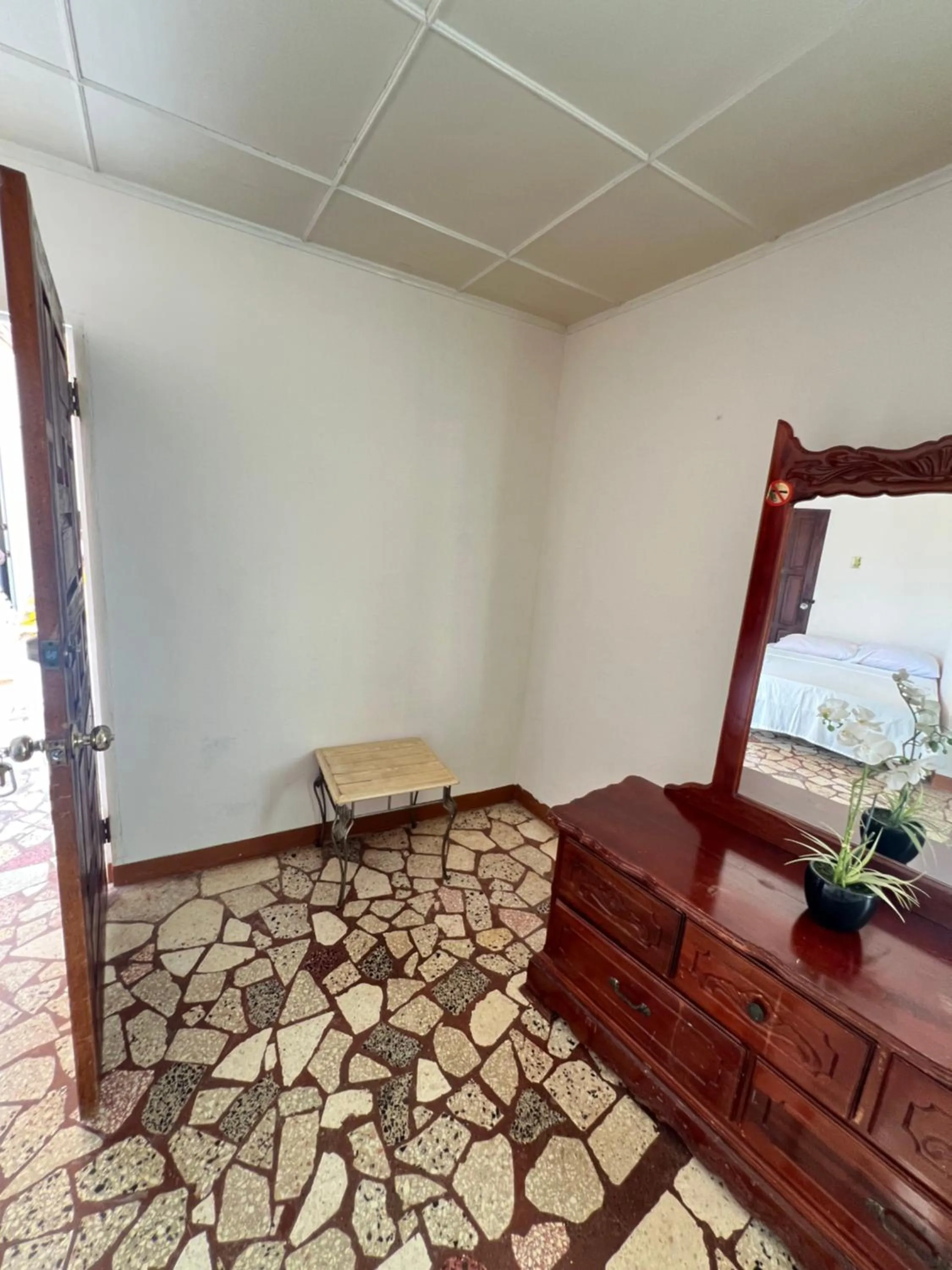 Bed in Cozy Family Inn