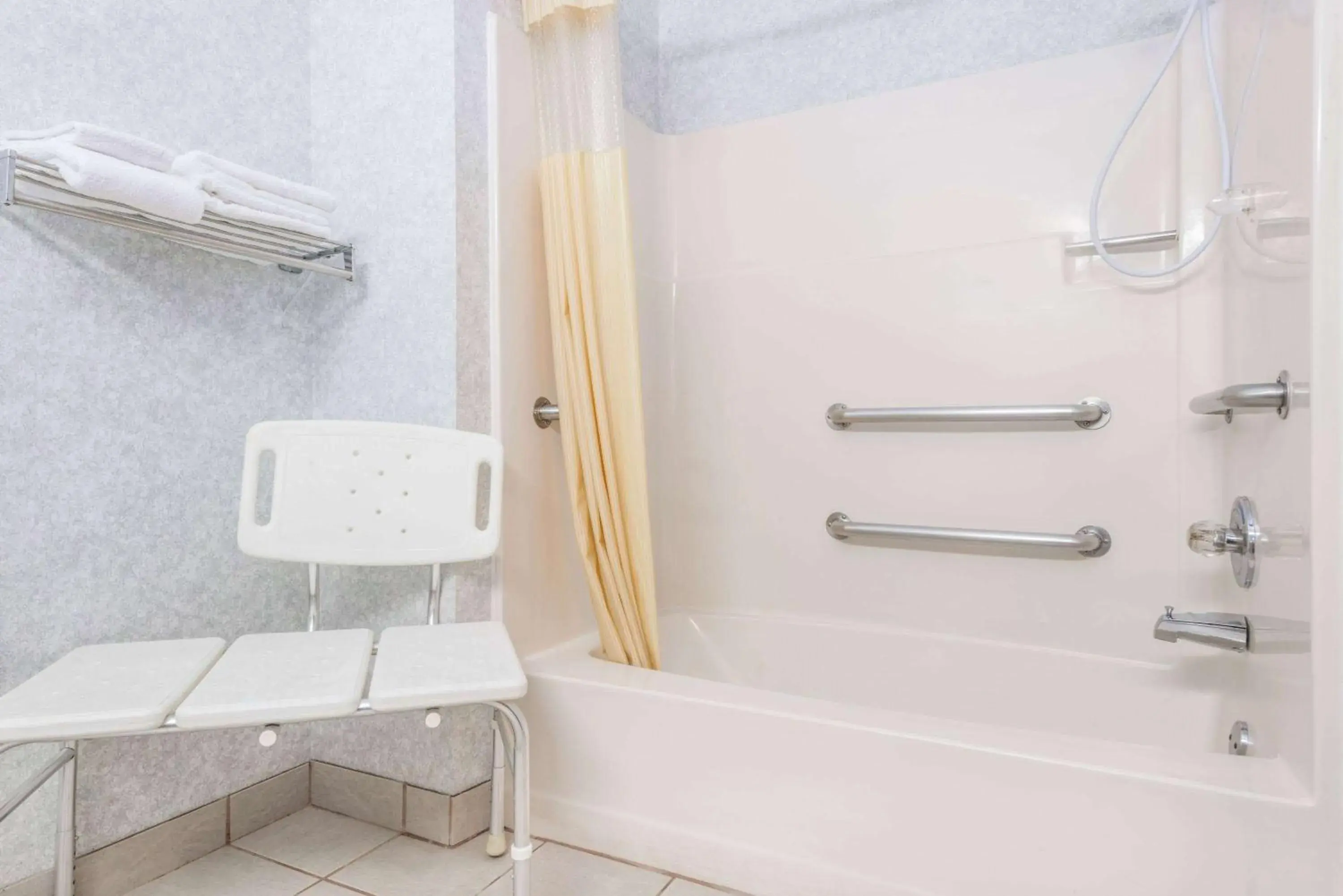 Photo of the whole room in Days Inn by Wyndham Topeka Photo of the whole room in Days Inn by Wyndham Topeka