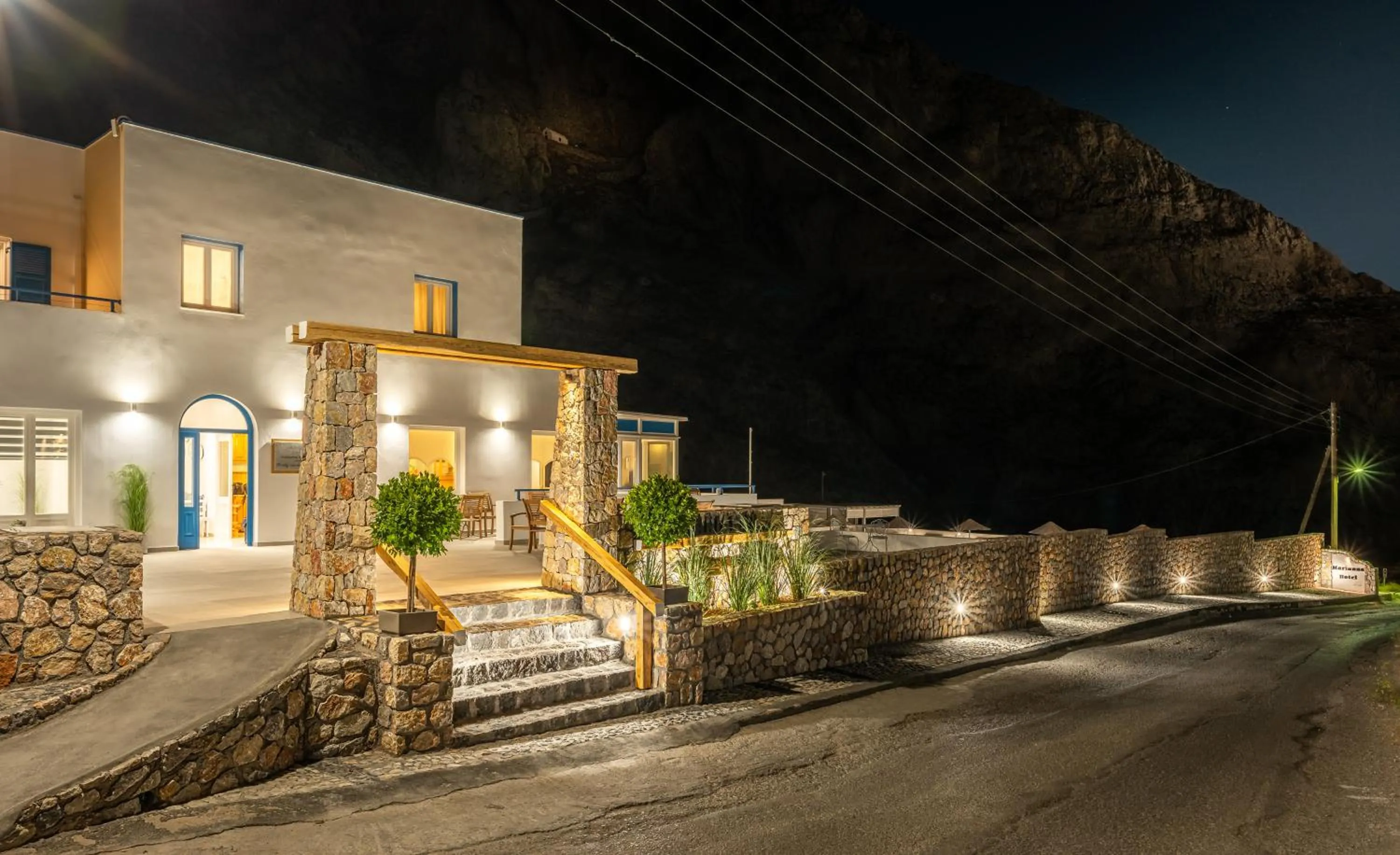 Property building in Marianna Hotel