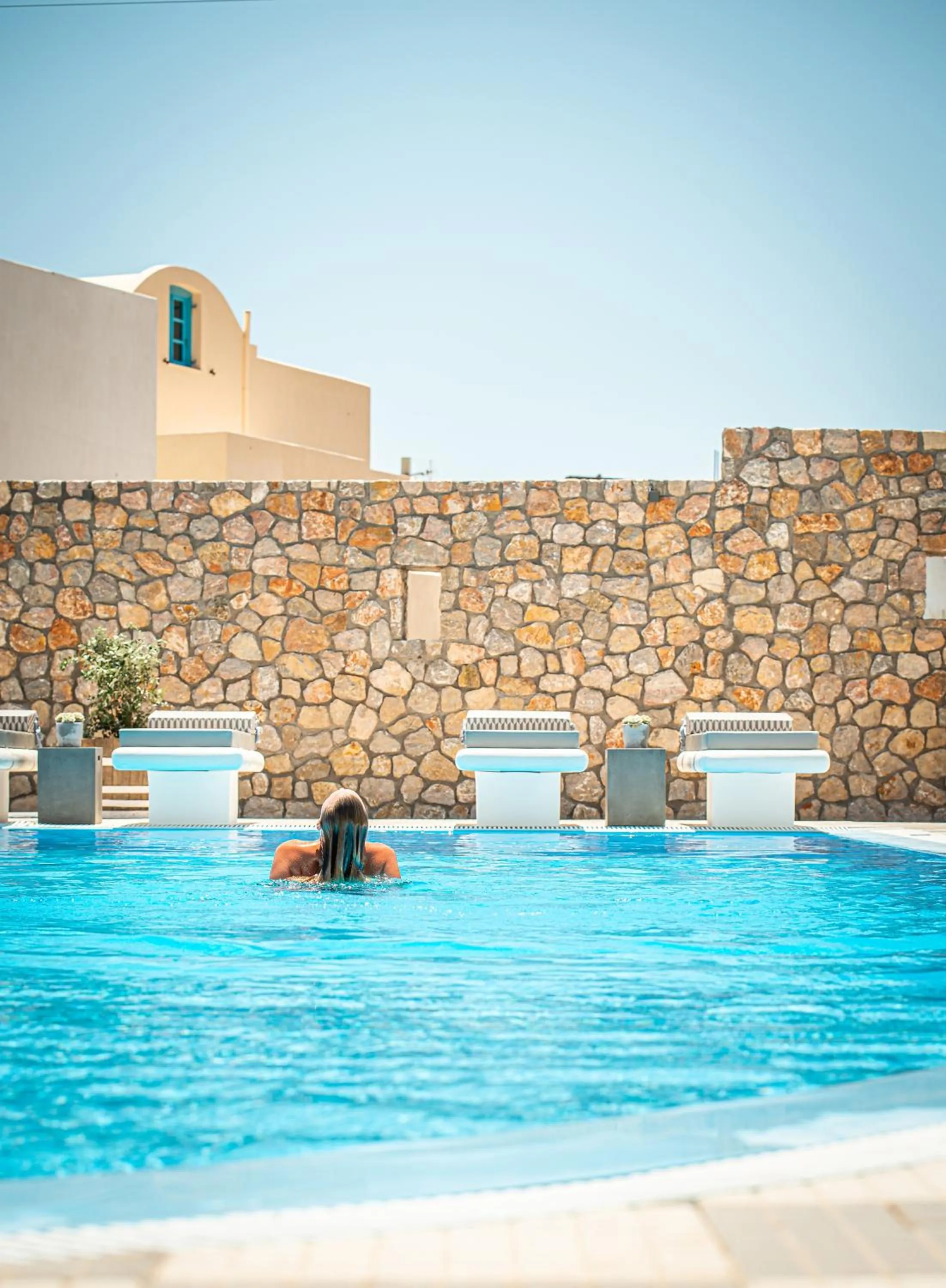Swimming pool in Marianna Hotel