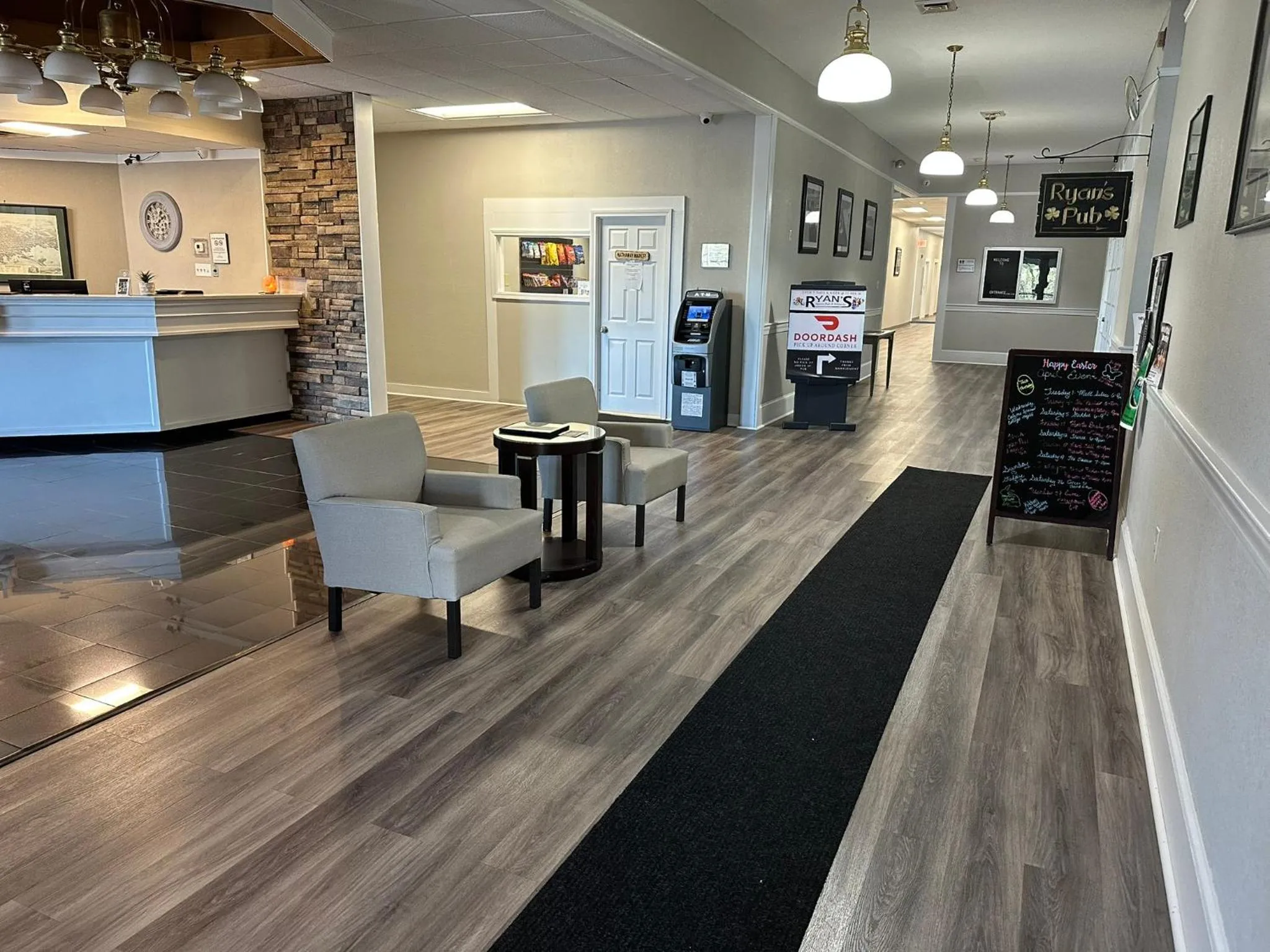 Lobby or reception in Whalers Inn and Suites