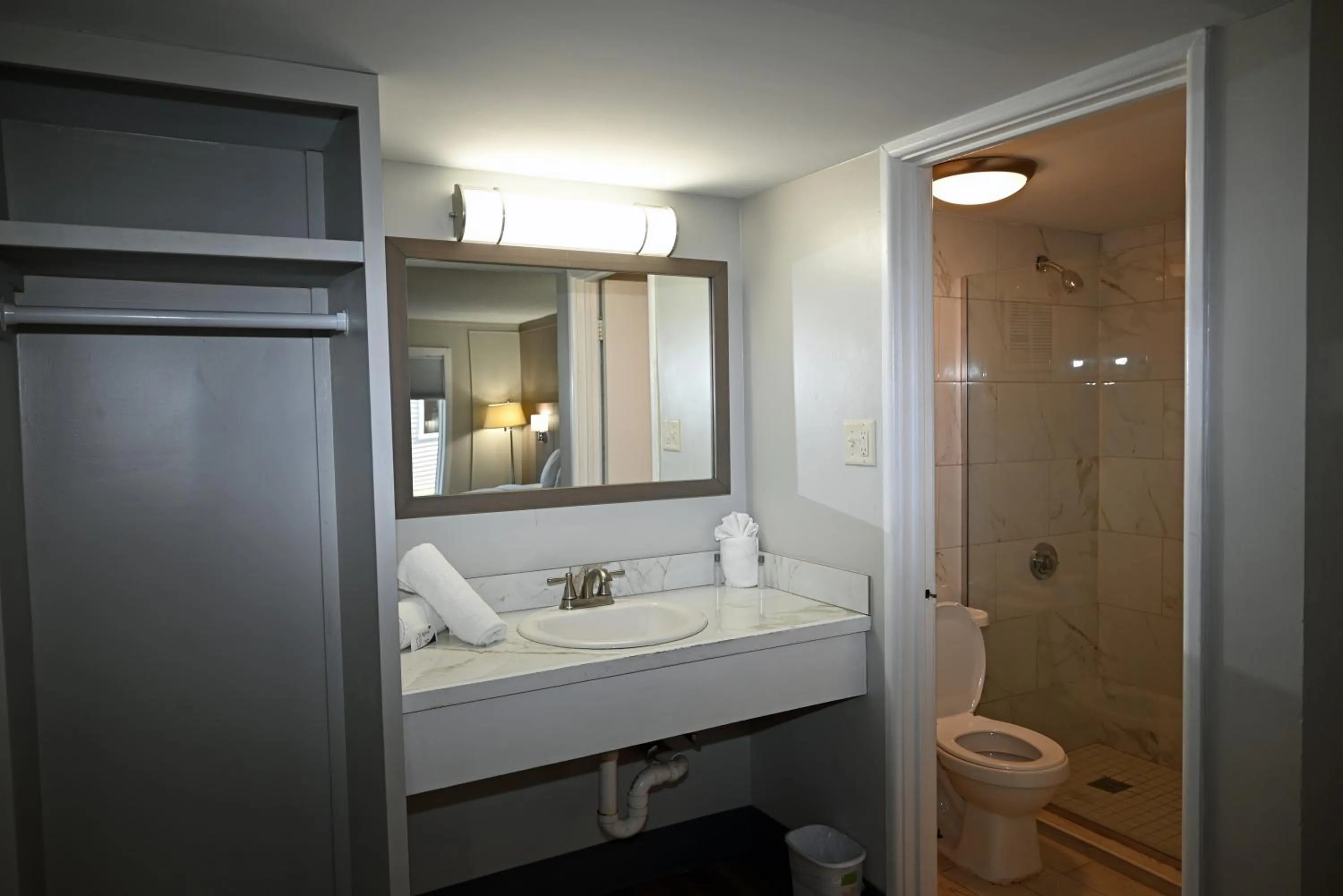 Bathroom in Whalers Inn and Suites