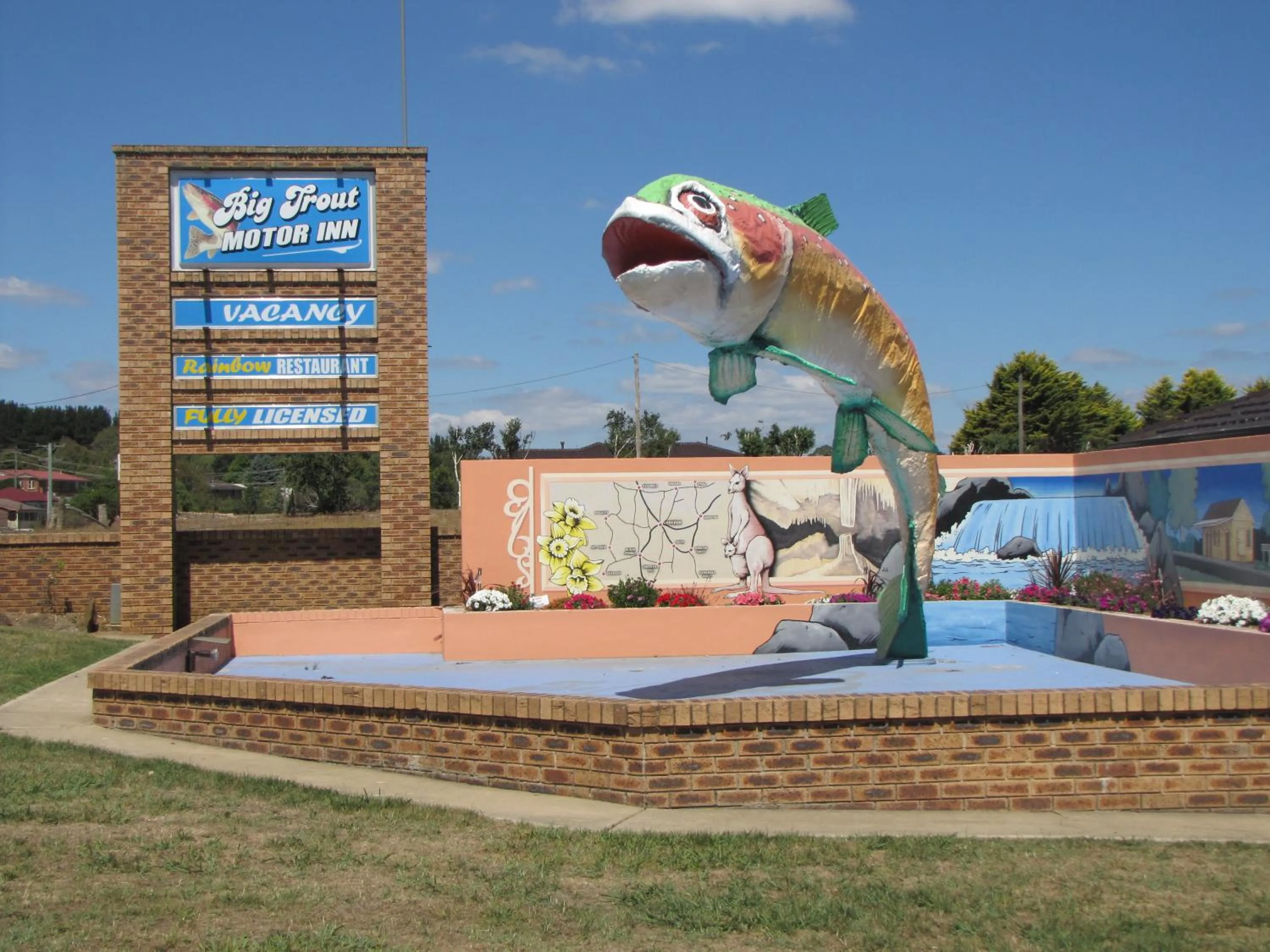 Property building in Big Trout Motel