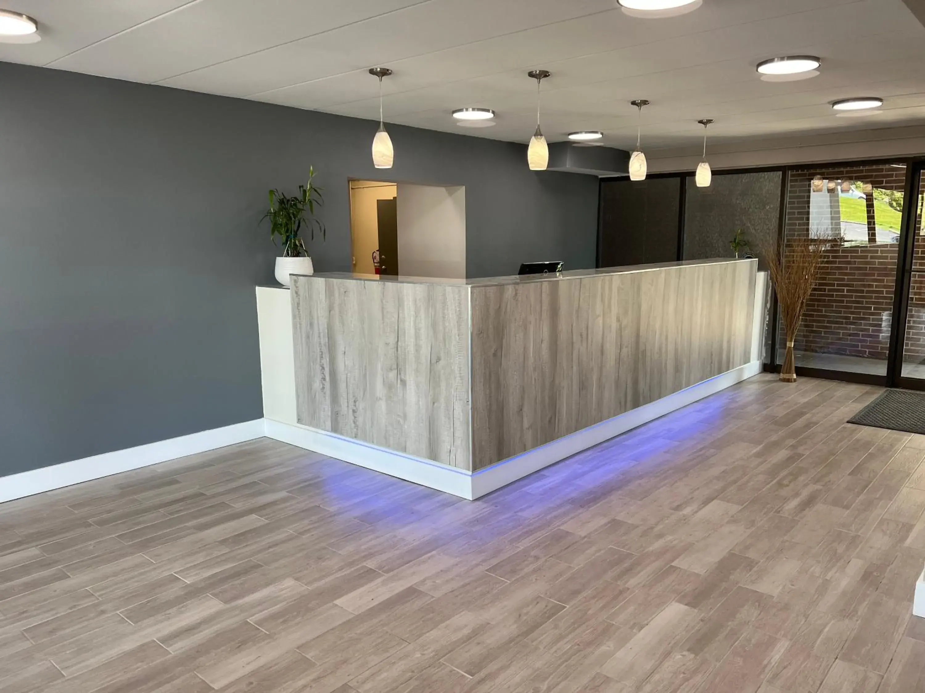 Lobby or reception in Days Inn by Wyndham Cincinnati East Lobby or reception in Days Inn by Wyndham Cincinnati East