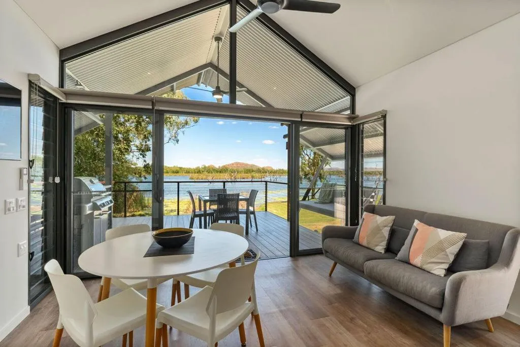 Patio in Kimberleyland Waterfront Holiday Park