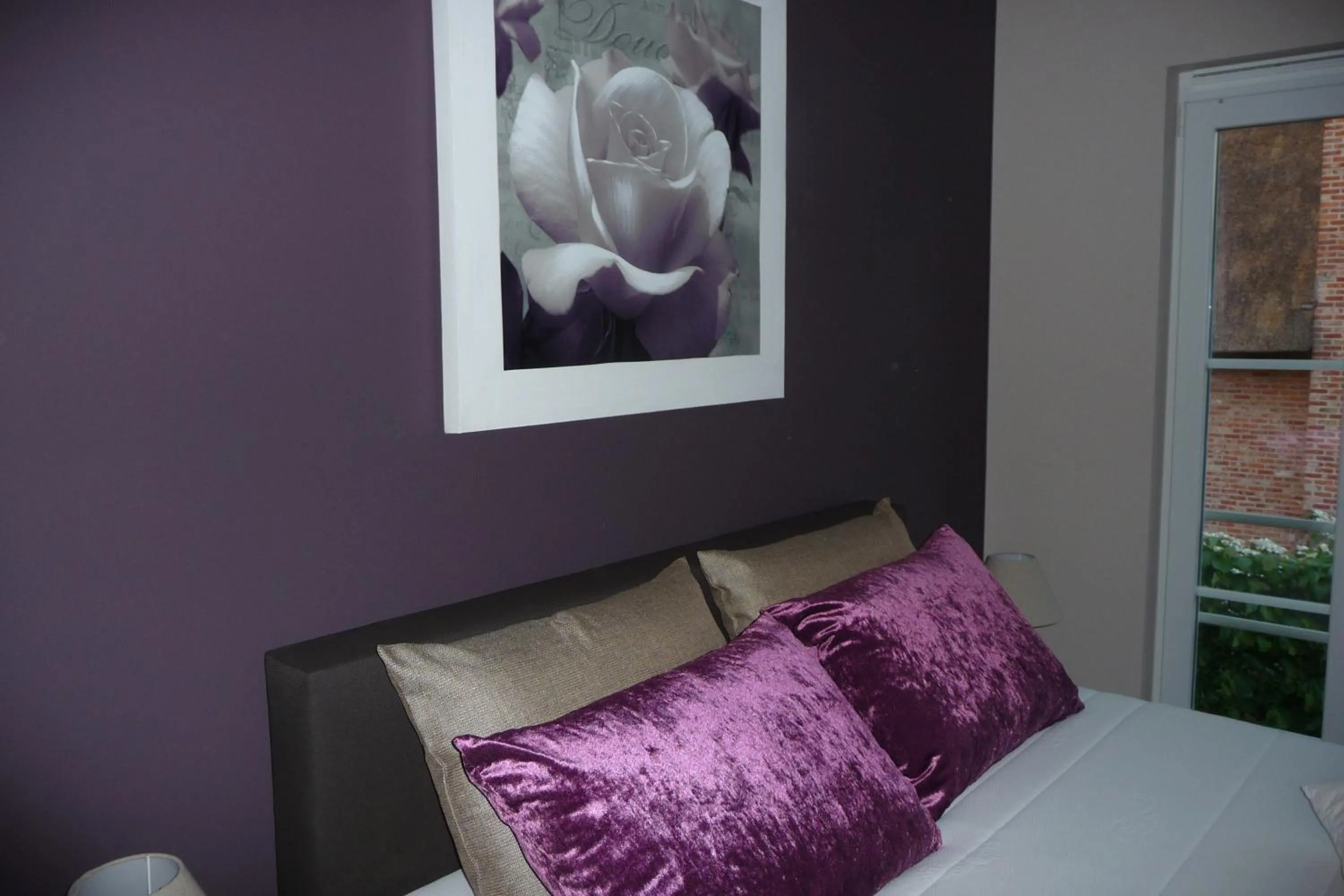 Bed in B&B Riche Terre