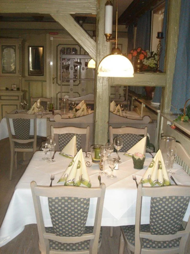 Restaurant/places to eat in Landhotel Klempau