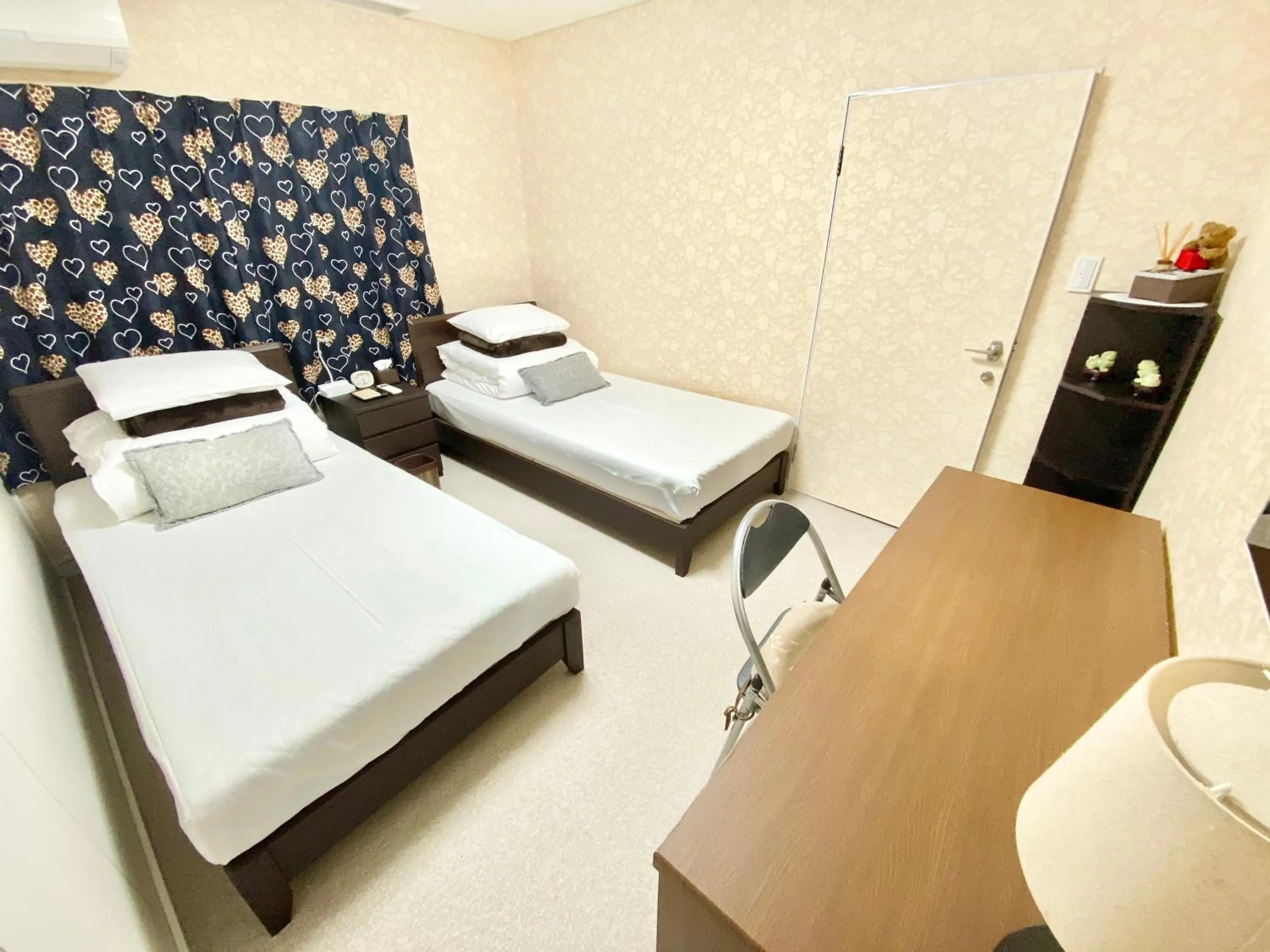 Photo of the whole room, Bed in GuestHouse017徳島個室 飲食街中心 阿波踊り会館7分 文理&徳島大学 アスティとくしま車8分