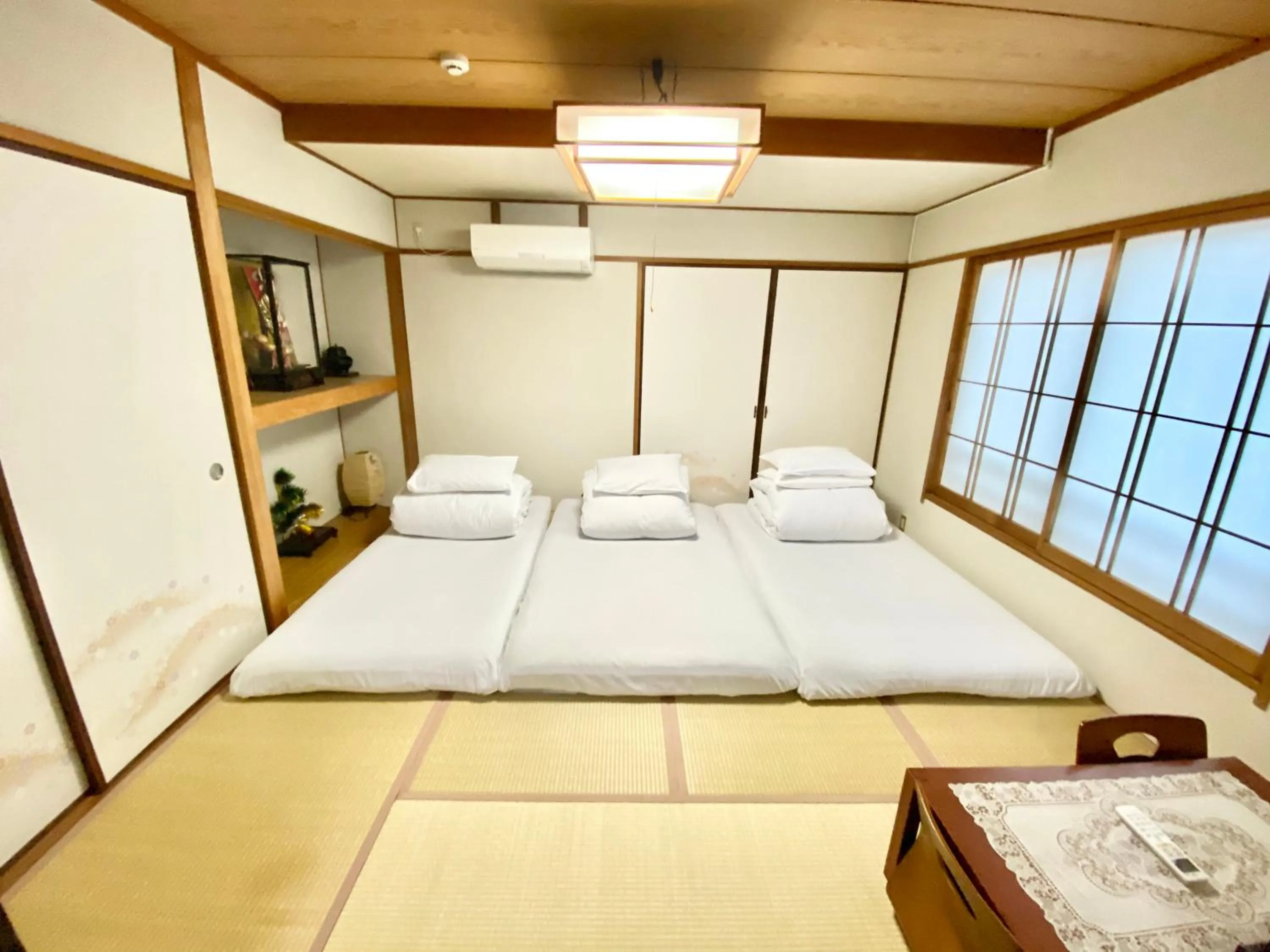 Photo of the whole room, Bed in GuestHouse017徳島個室 飲食街中心 阿波踊り会館7分 文理&徳島大学 アスティとくしま車8分