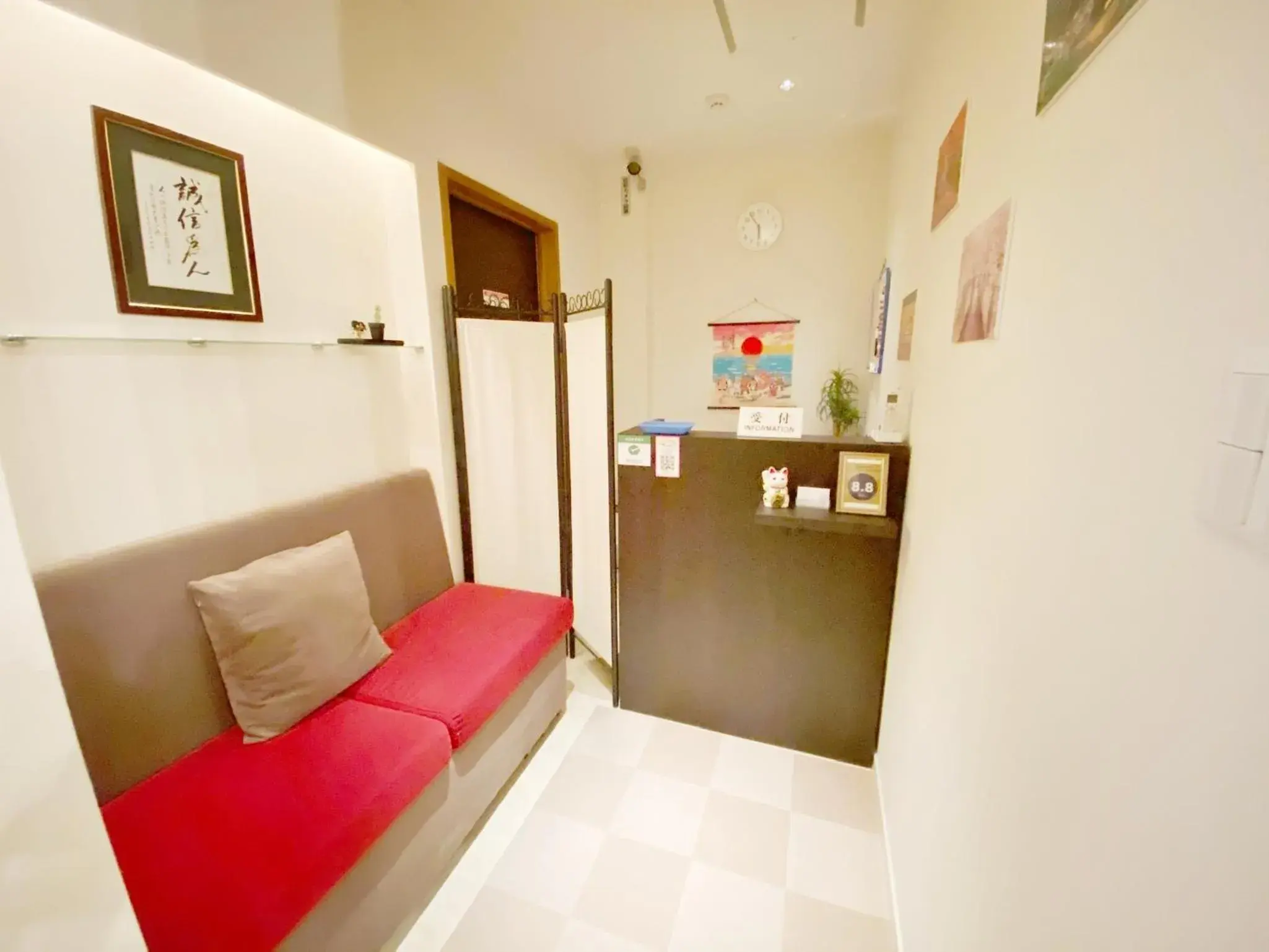 Lobby or reception in GuestHouse017徳島個室 飲食街中心 阿波踊り会館7分 文理&徳島大学 アスティとくしま車8分 Lobby or reception in GuestHouse017徳島個室 飲食街中心 阿波踊り会館7分 文理&徳島大学 アスティとくしま車8分