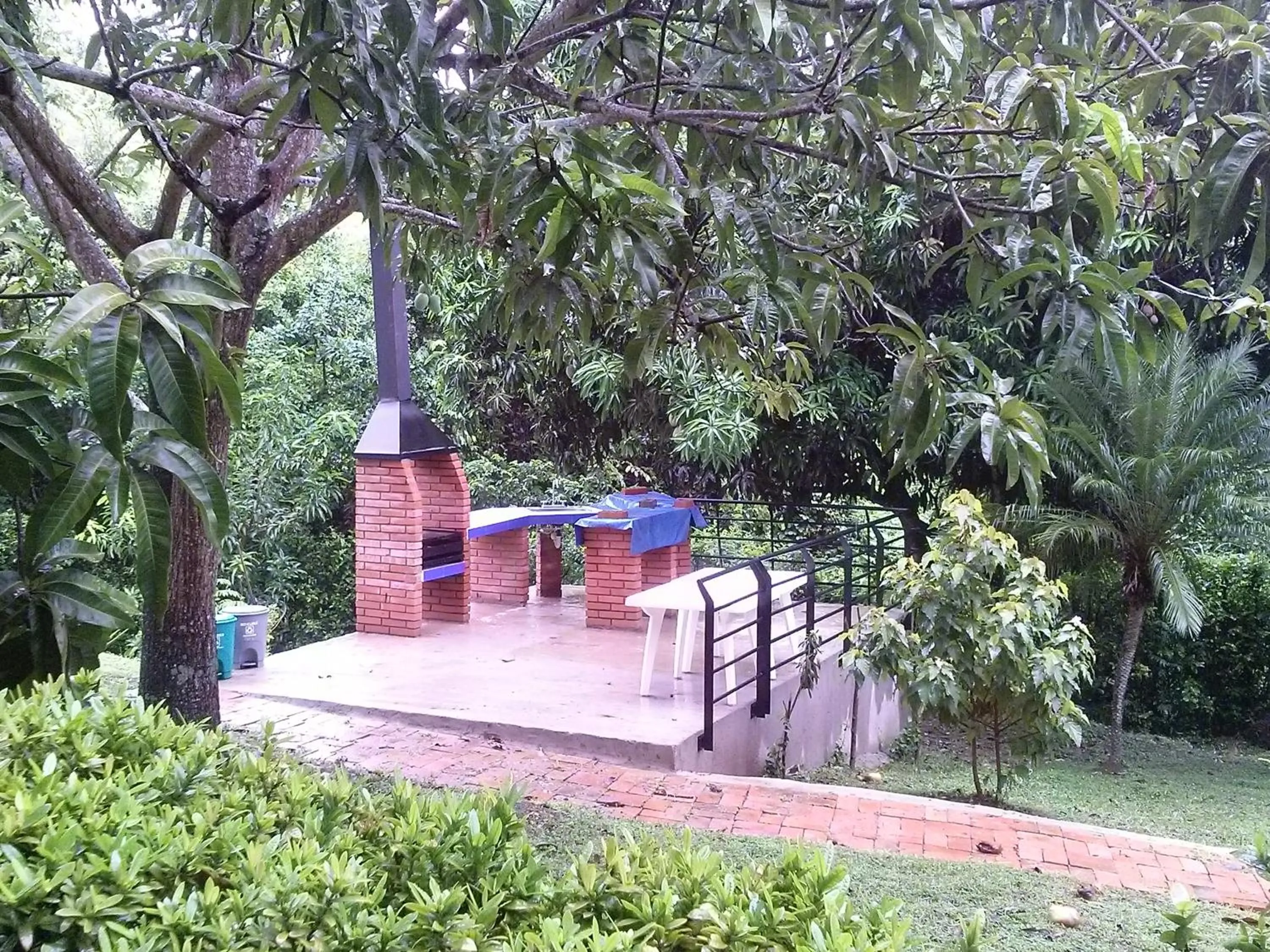 BBQ facilities in Condominio Girardot Resort