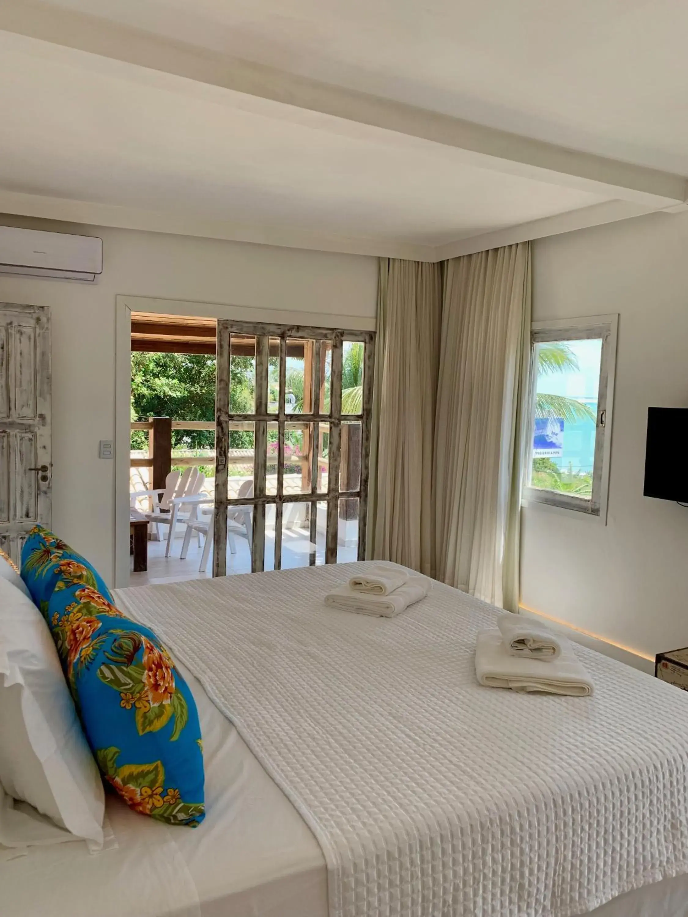 Quadruple Room with Sea View in Pousada Tartaruga Boutique Hotel Quadruple Room with Sea View in Pousada Tartaruga Boutique Hotel
