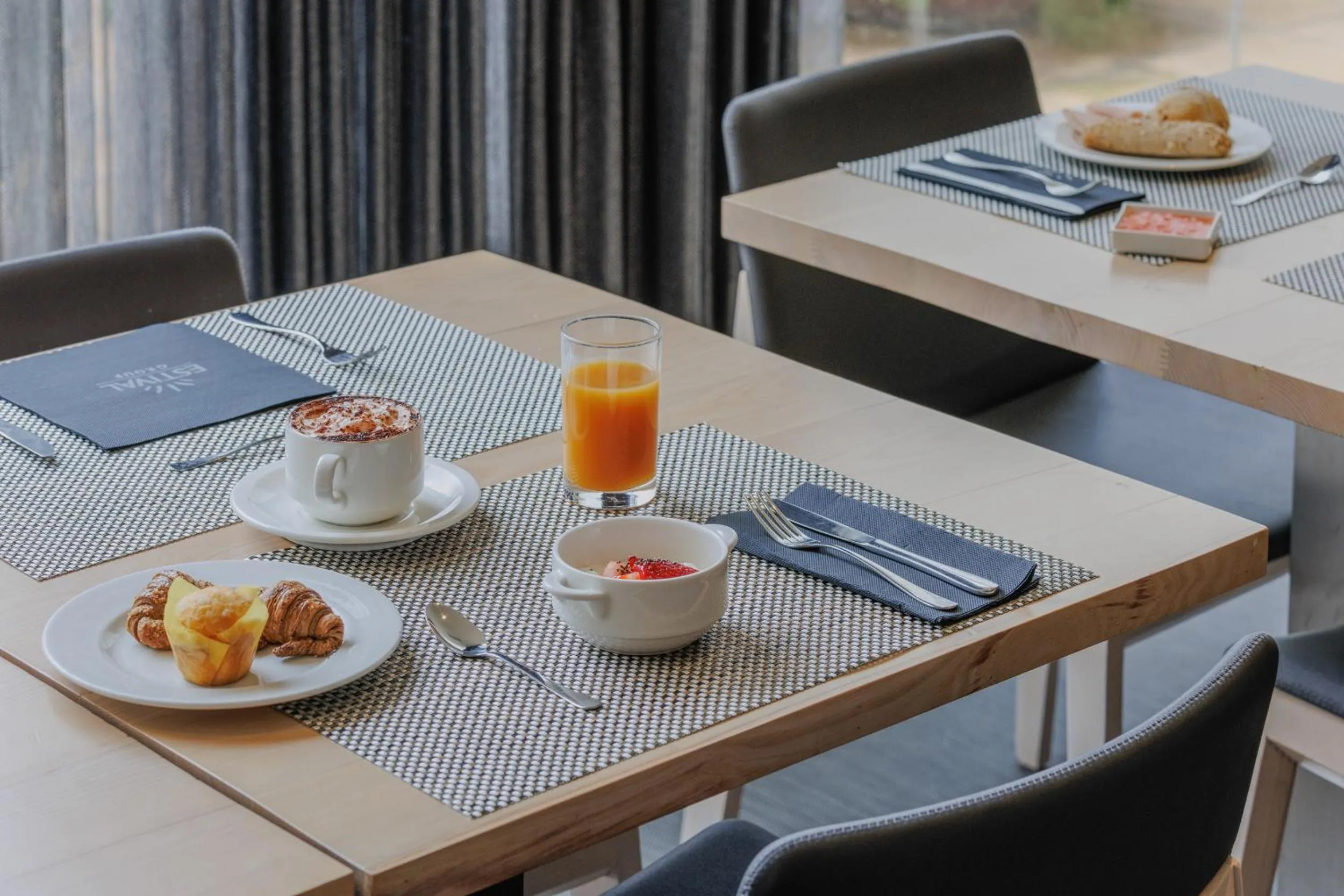Breakfast in Hotel Vilamarí