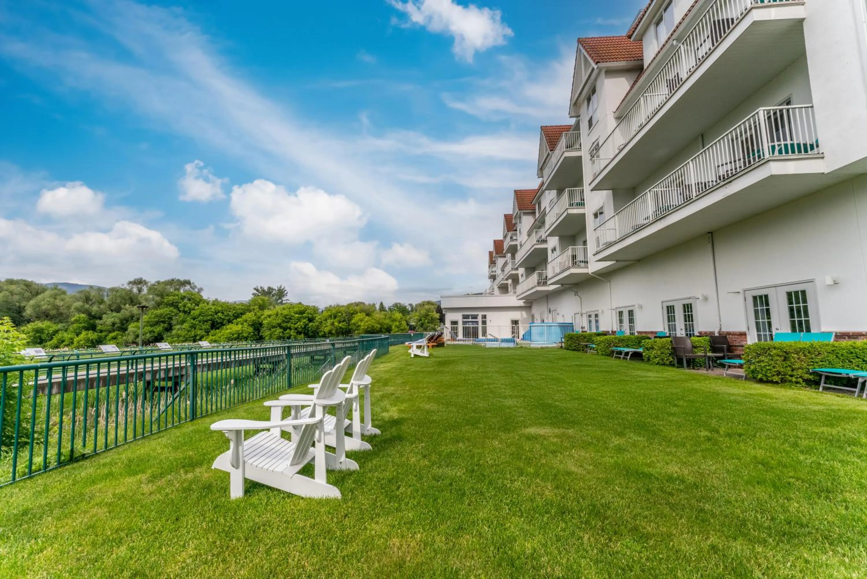 Patio in Prestige Harbourfront Resort, WorldHotels Luxury