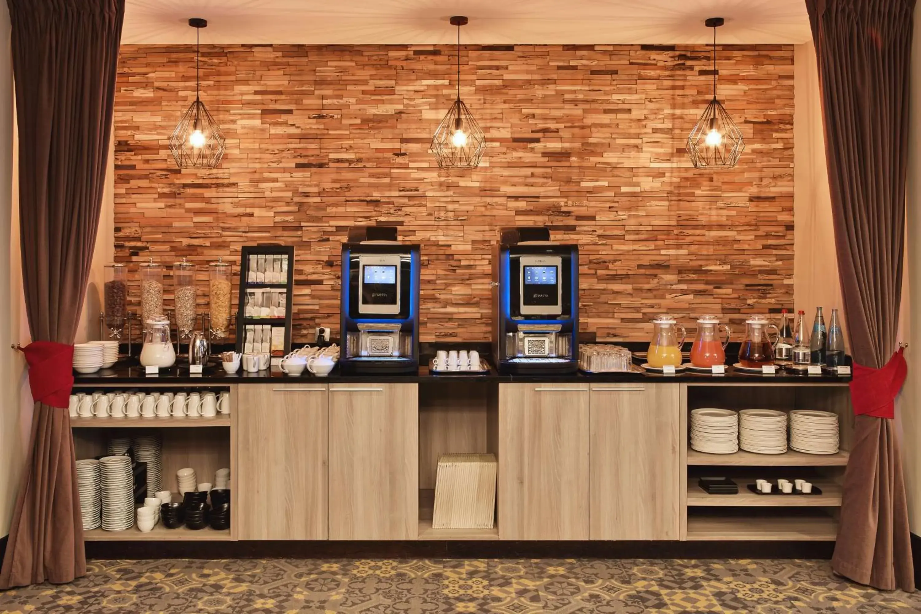 Breakfast in DoubleTree by Hilton Lyon Eurexpo Breakfast in DoubleTree by Hilton Lyon Eurexpo