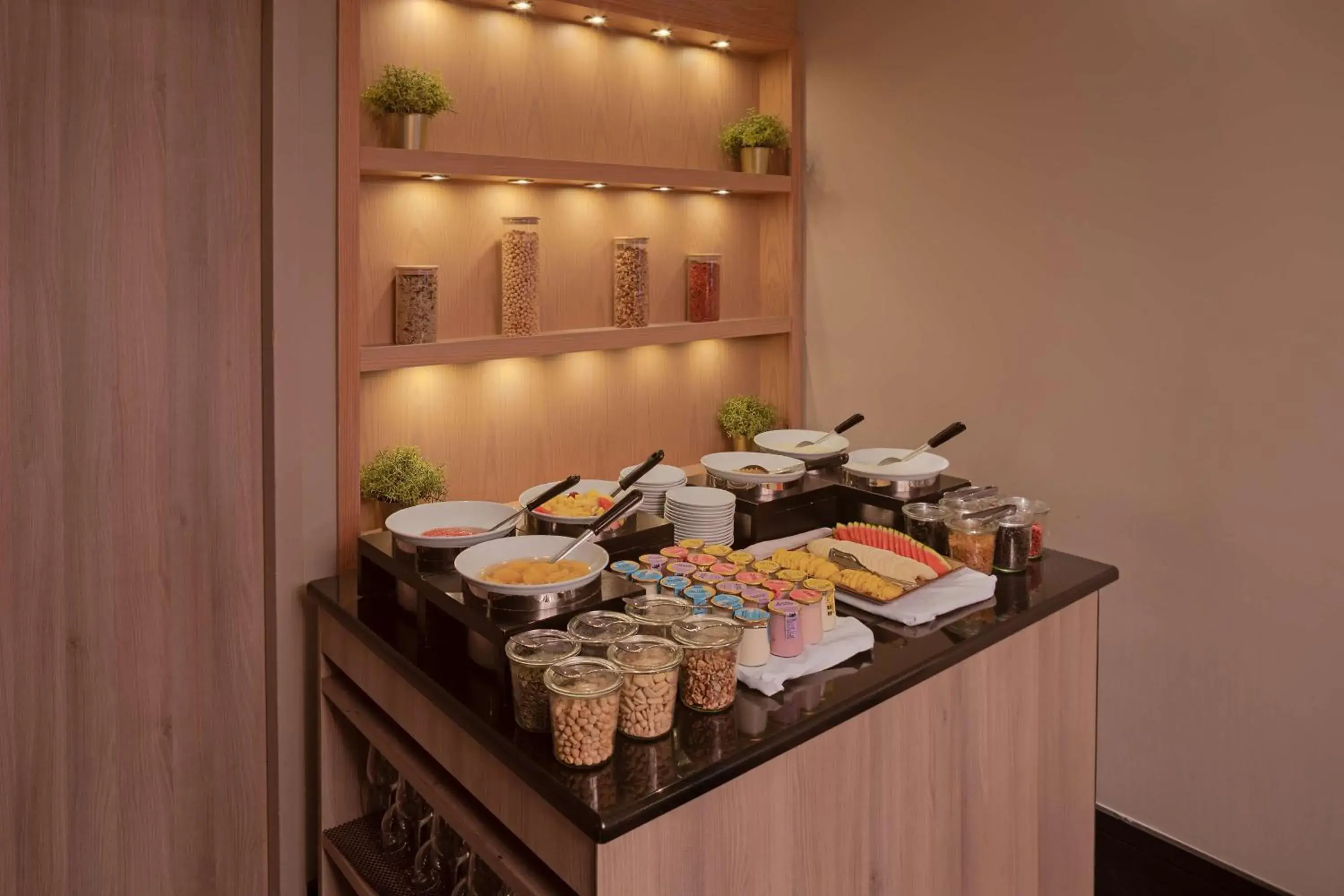 Breakfast in DoubleTree by Hilton Lyon Eurexpo Breakfast in DoubleTree by Hilton Lyon Eurexpo