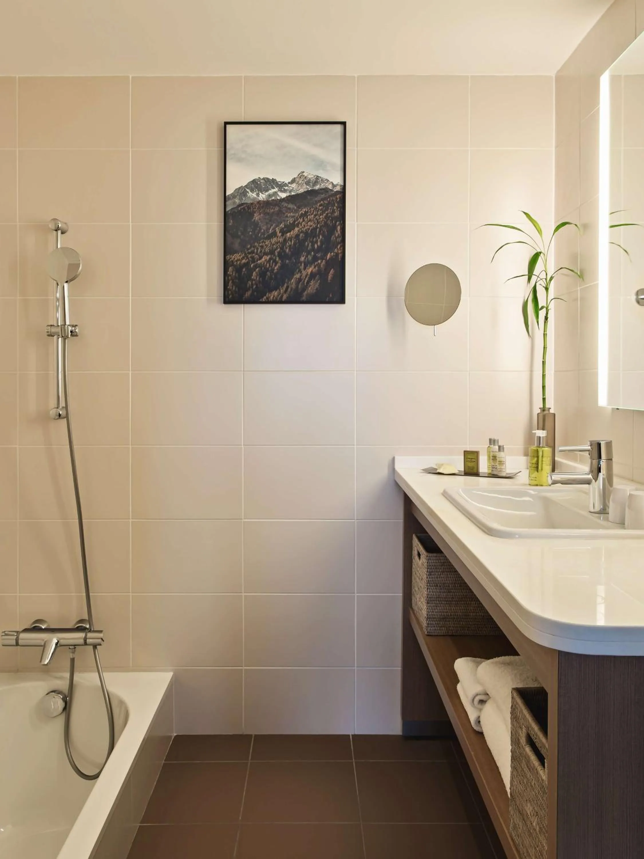 Bathroom in DoubleTree by Hilton Lyon Eurexpo