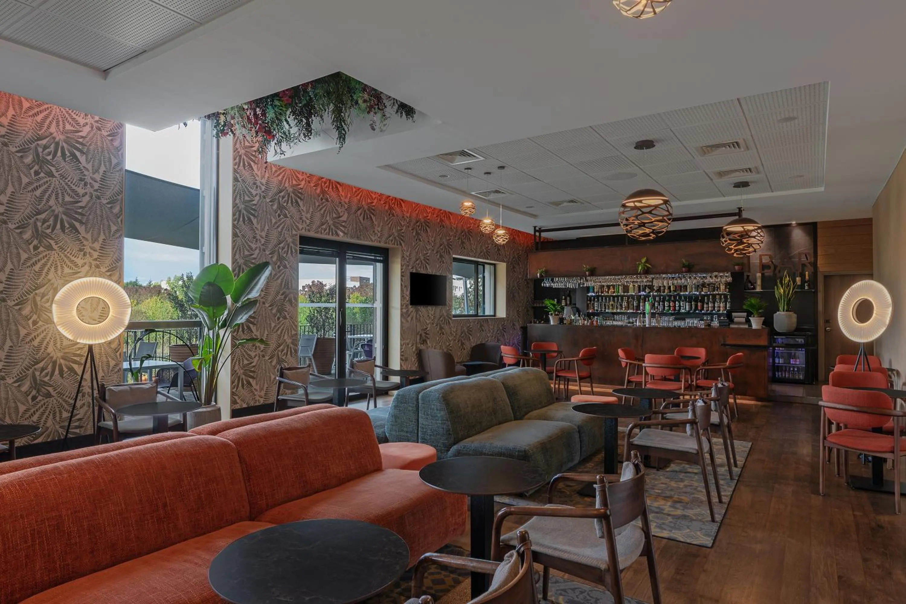 Garden in DoubleTree by Hilton Lyon Eurexpo