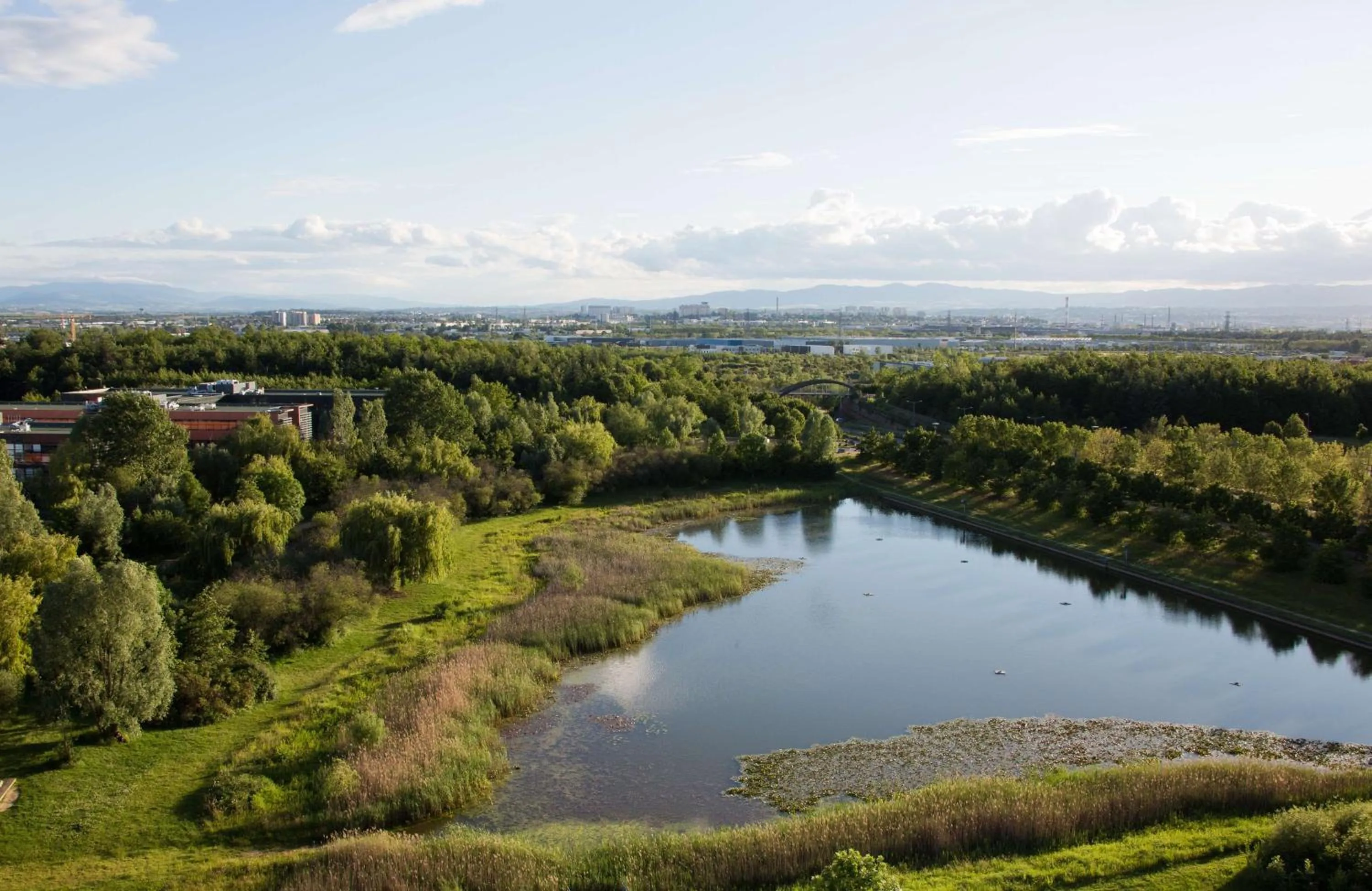 Property building in DoubleTree by Hilton Lyon Eurexpo