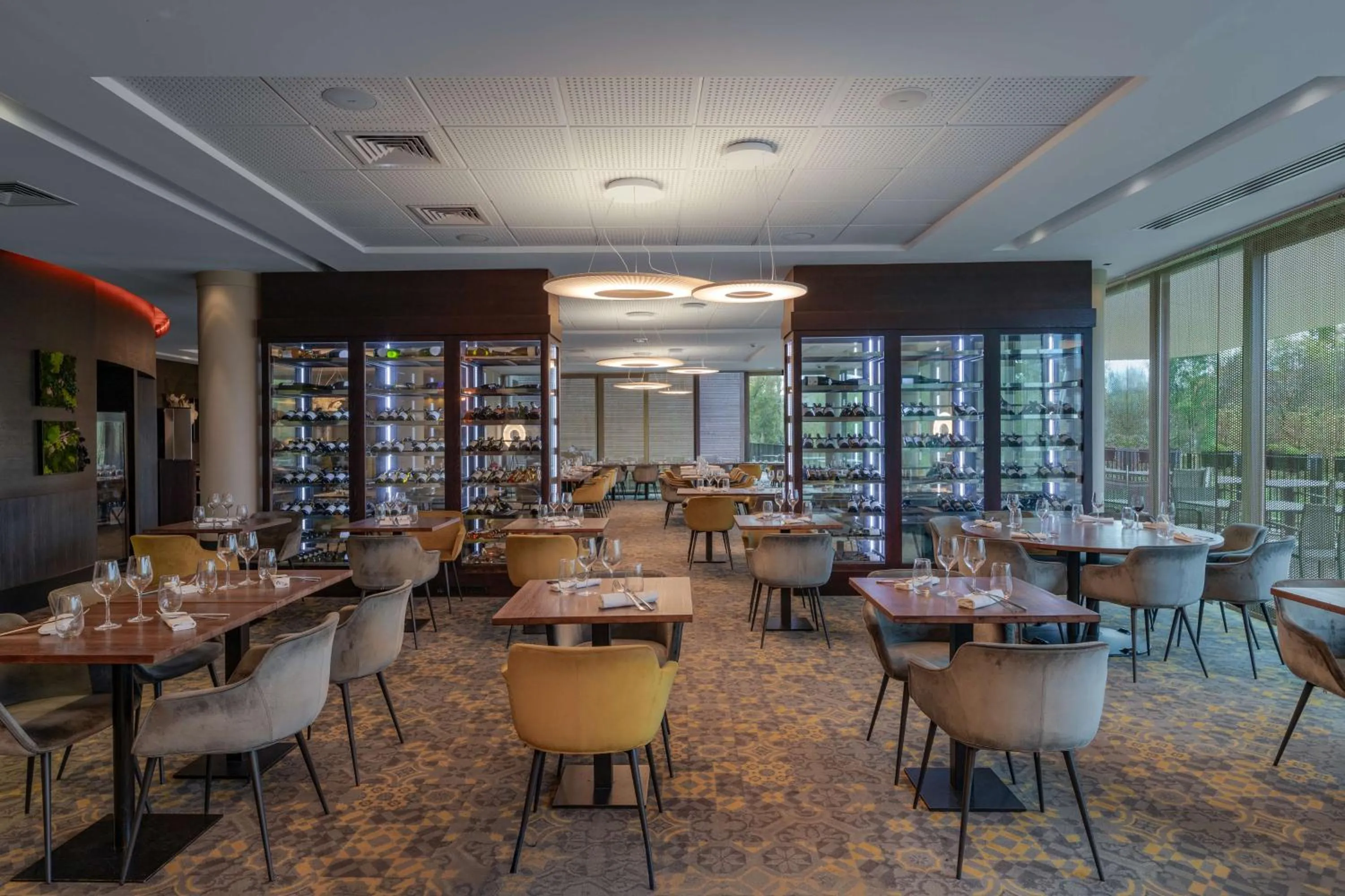 Restaurant/places to eat in DoubleTree by Hilton Lyon Eurexpo