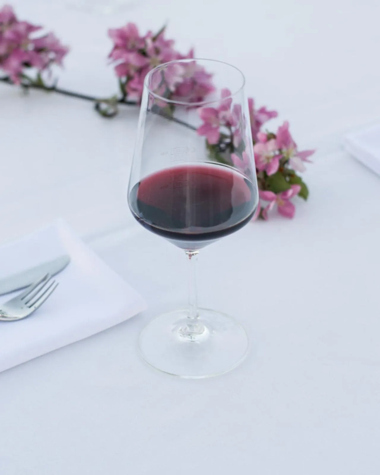 Food and drinks in River Lodge