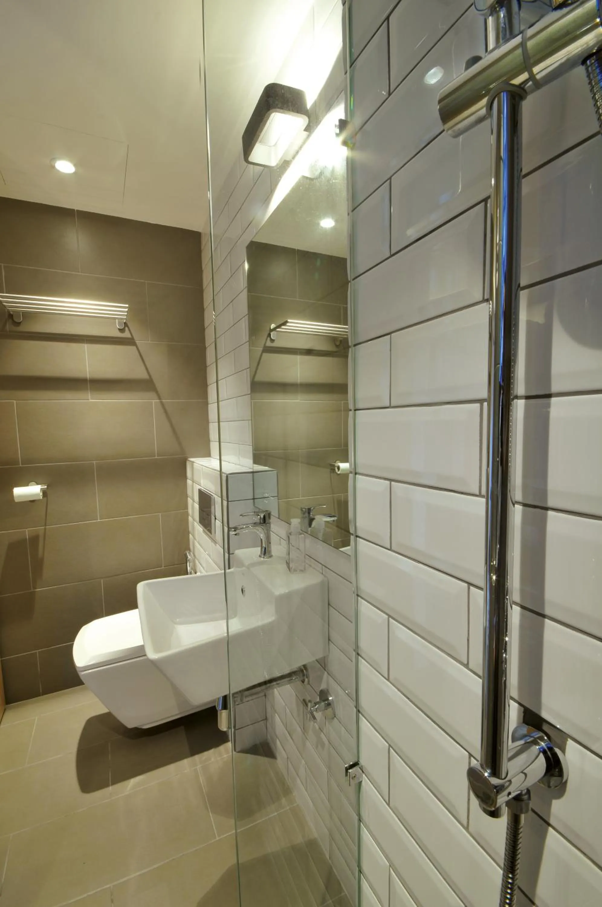 Public Bath in The Nest House