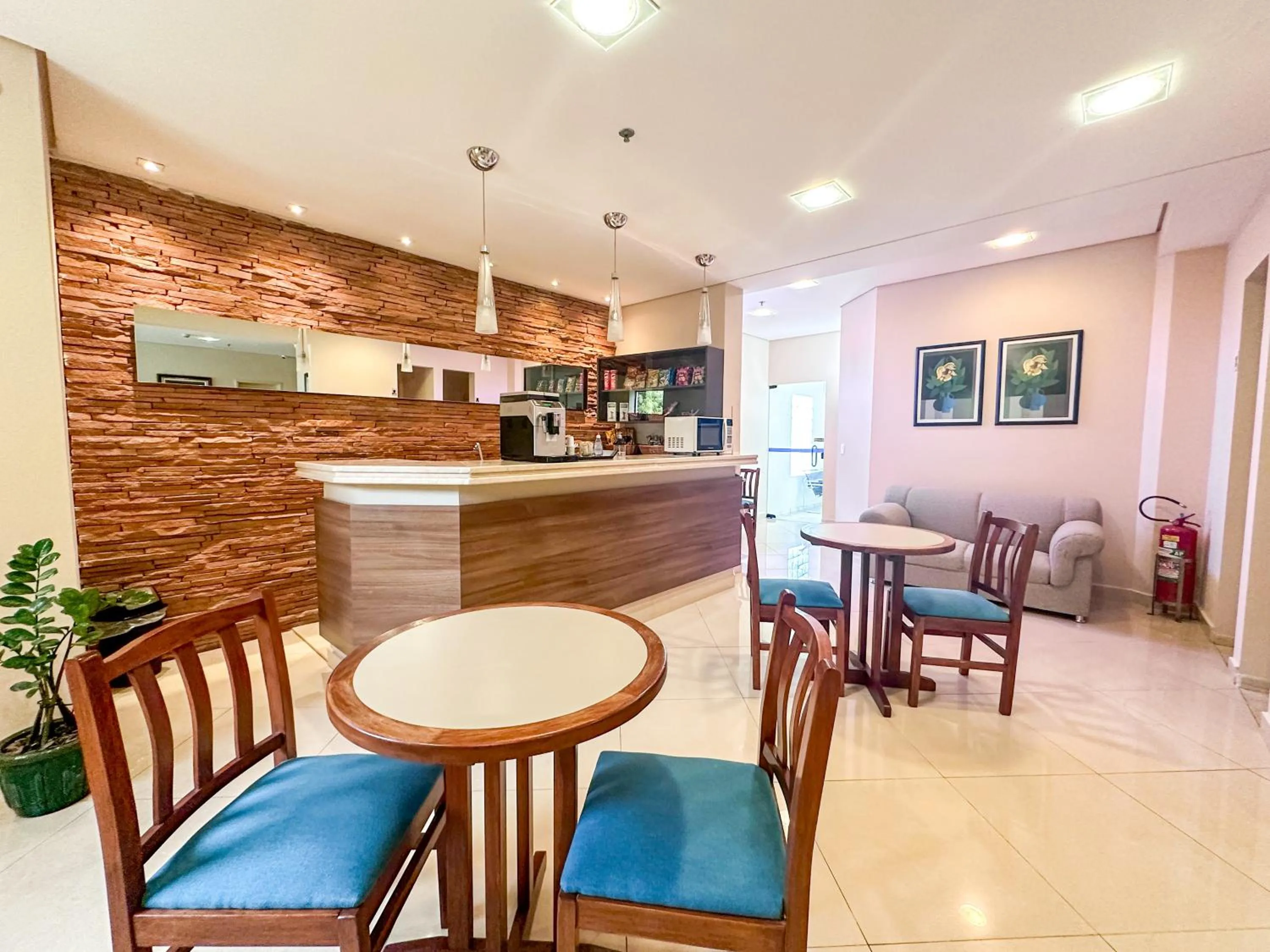 Coffee/tea facilities in Travel Inn Flats Jundiaí