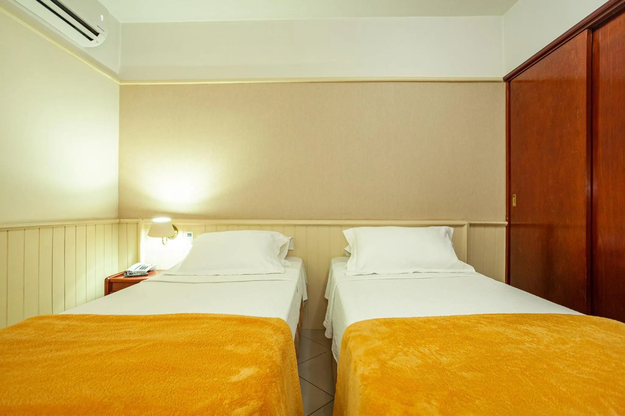 Bedroom, Bed in Travel Inn Flats Jundiaí