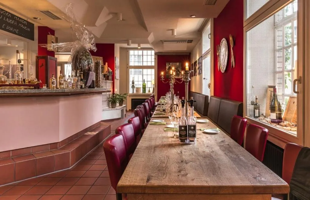 Restaurant/places to eat in Hotel am Stadtpark