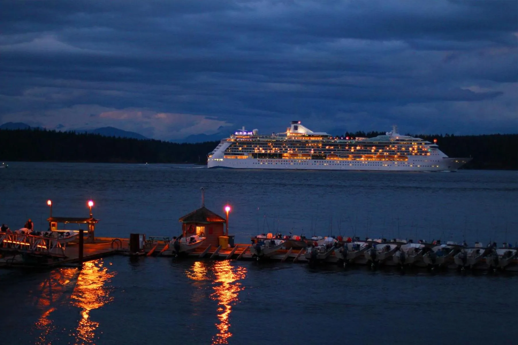 Night in Painter's Lodge, Trademark Collection by Wyndham