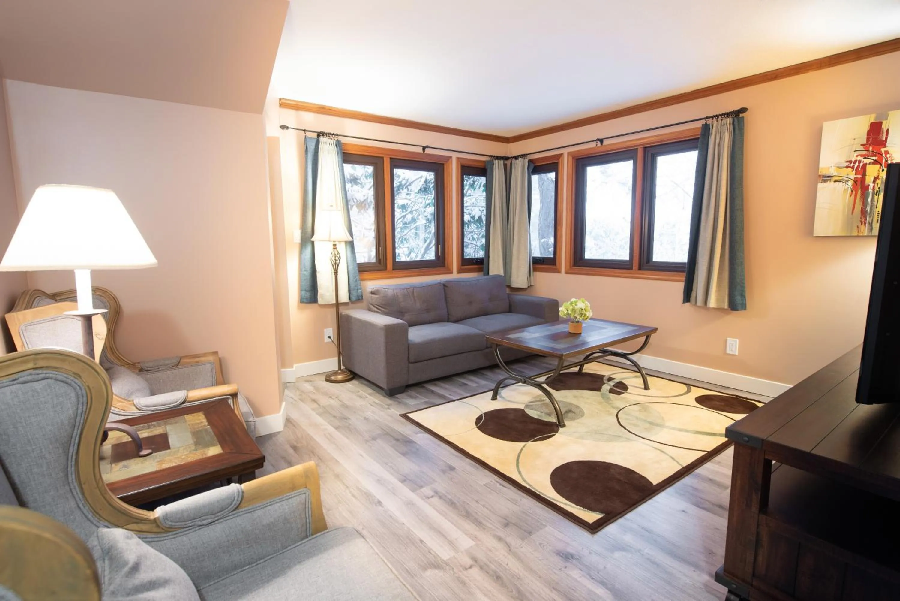 Living room in Painter's Lodge, Trademark Collection by Wyndham