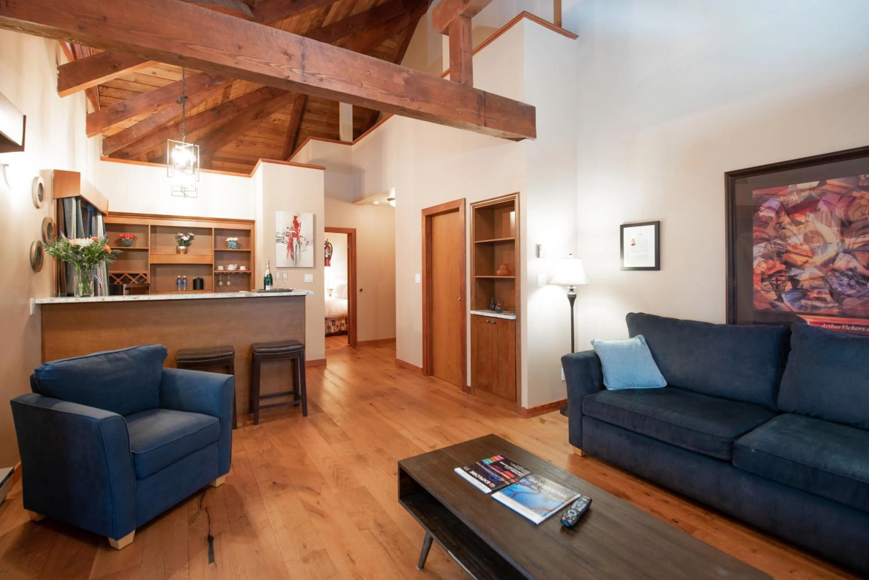 Kitchen or kitchenette in Painter's Lodge, Trademark Collection by Wyndham