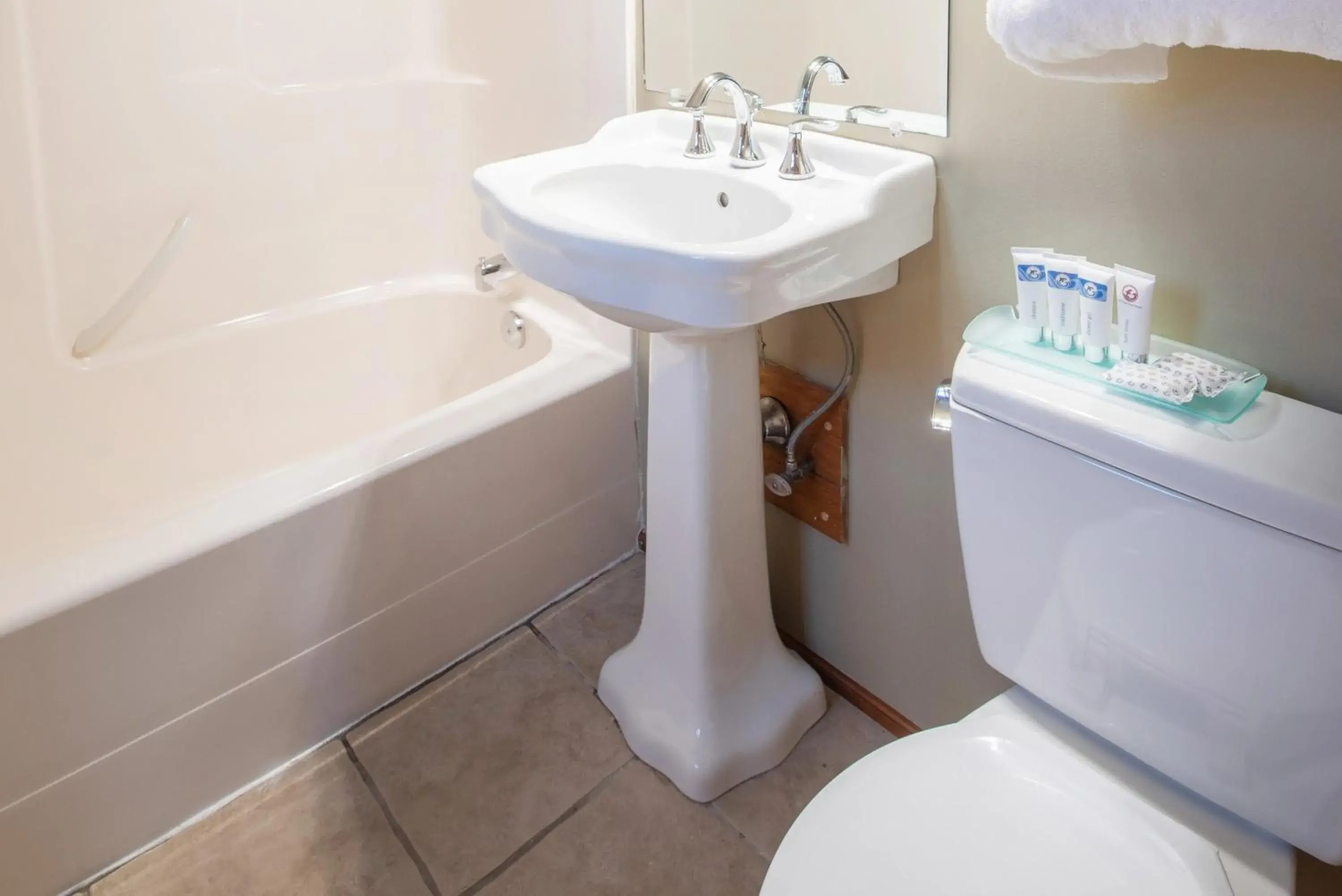 Bathroom in Painter's Lodge, Trademark Collection by Wyndham Bathroom in Painter's Lodge, Trademark Collection by Wyndham