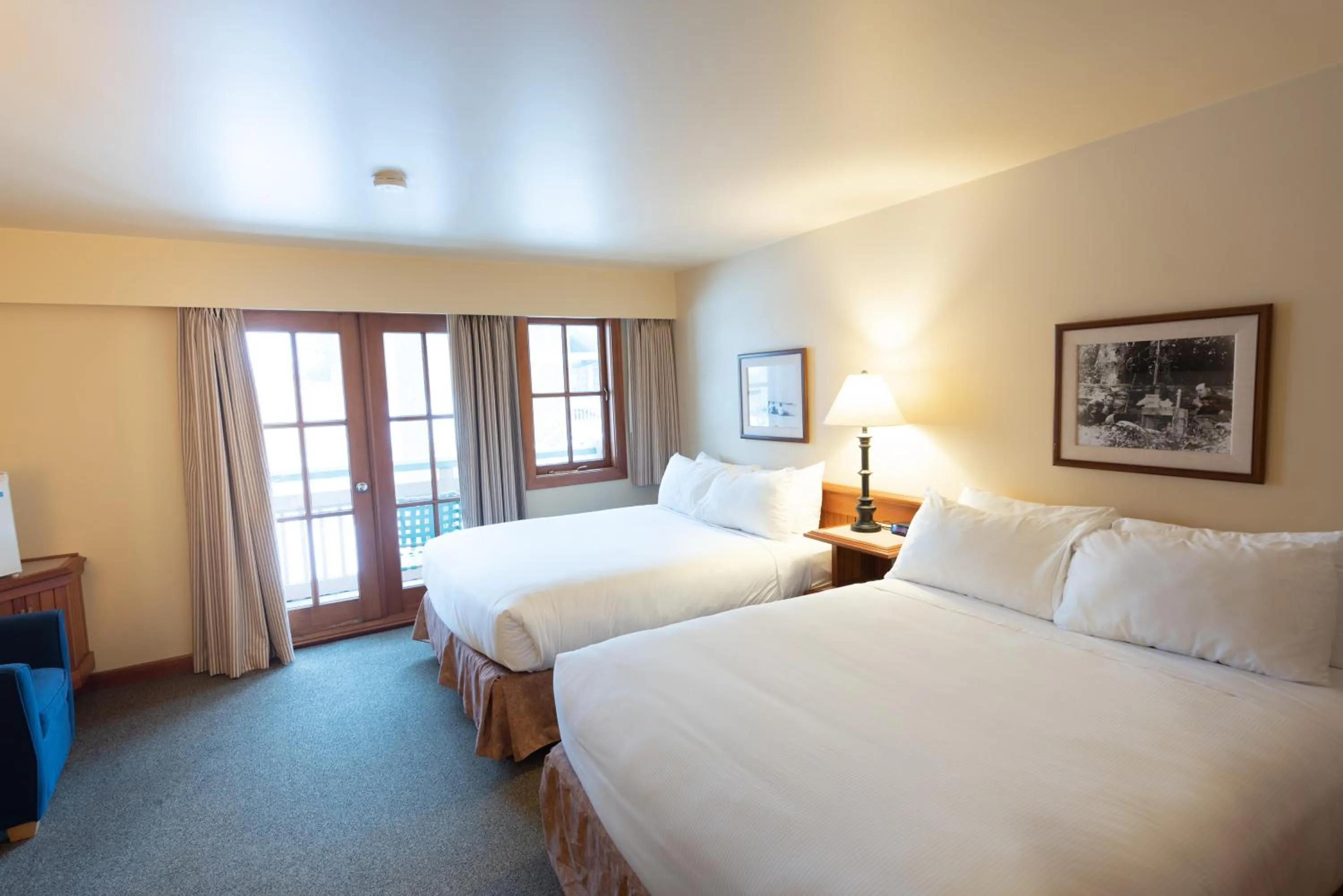 Bedroom in Painter's Lodge, Trademark Collection by Wyndham