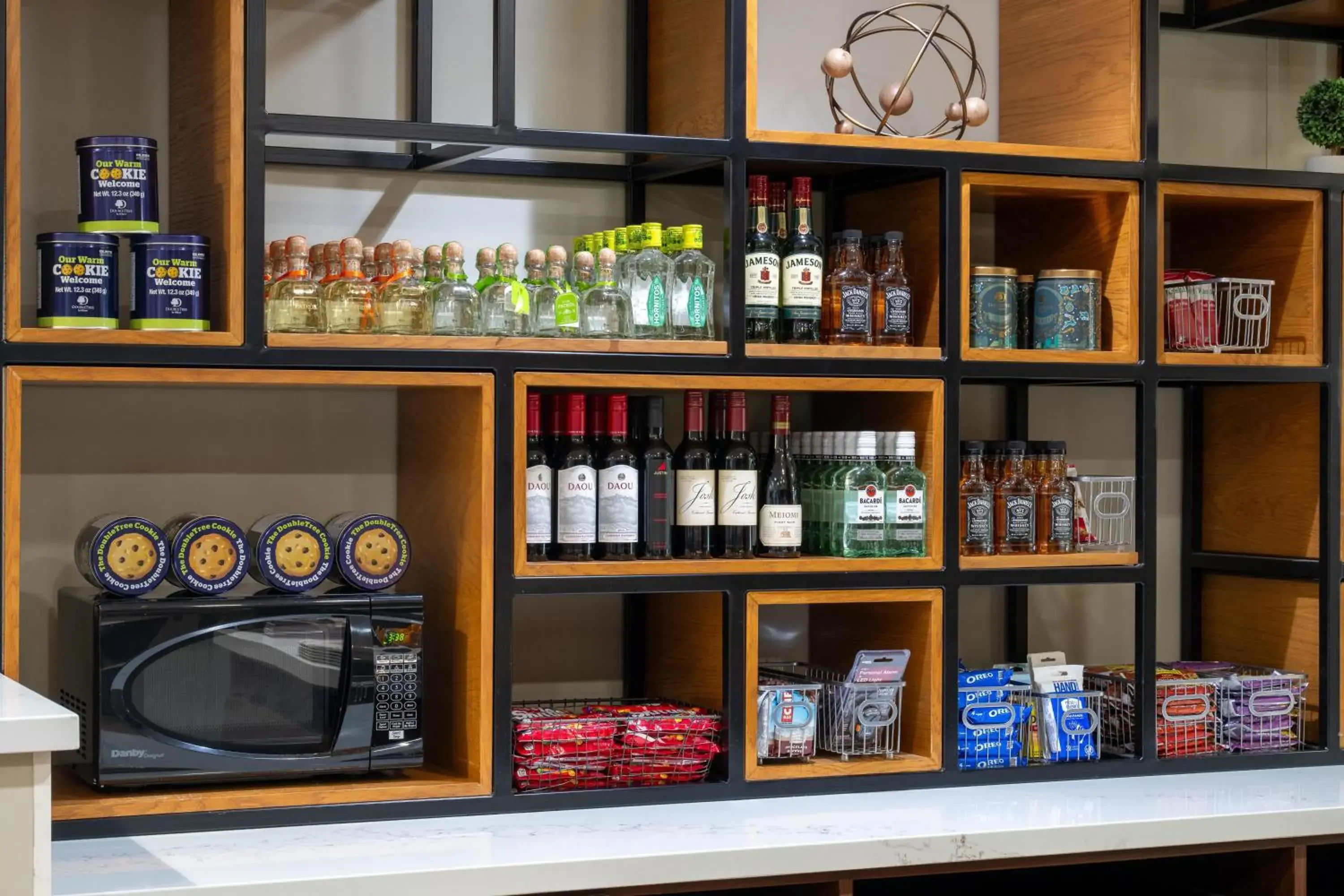 Restaurant/places to eat in DoubleTree by Hilton Campbell - Pruneyard Plaza Restaurant/places to eat in DoubleTree by Hilton Campbell - Pruneyard Plaza