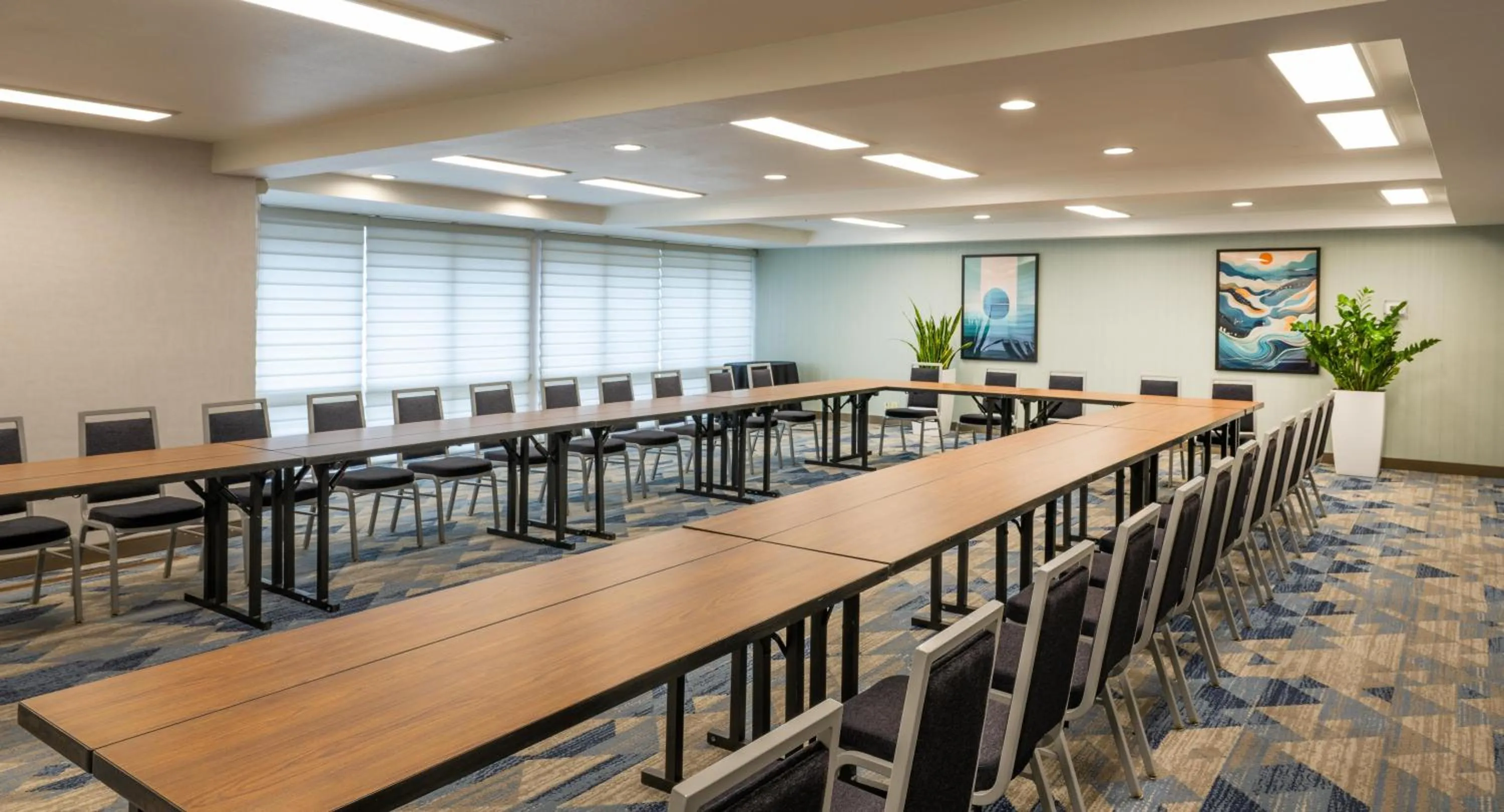 Meeting/conference room in DoubleTree by Hilton Campbell - Pruneyard Plaza