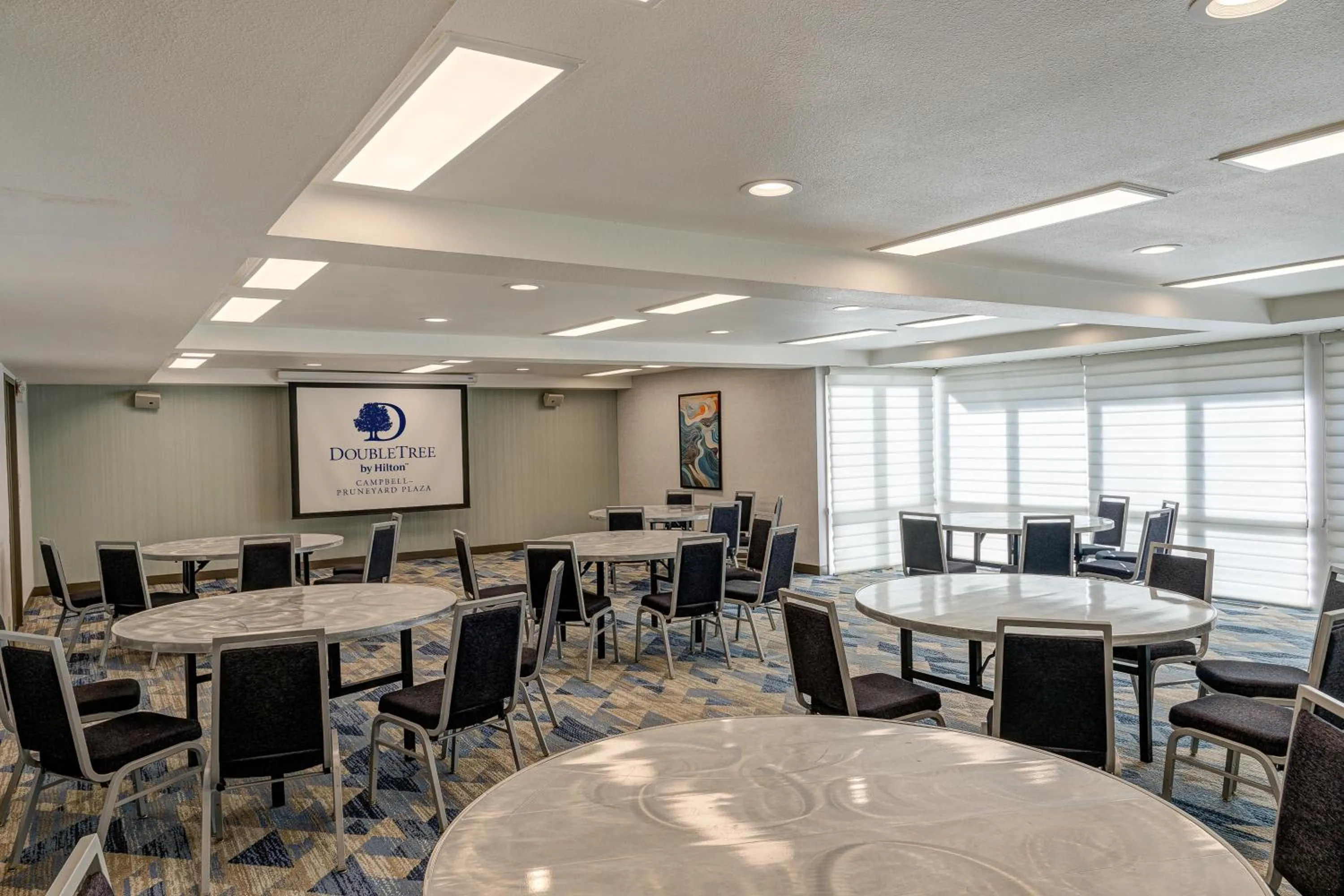 Meeting/conference room in DoubleTree by Hilton Campbell - Pruneyard Plaza