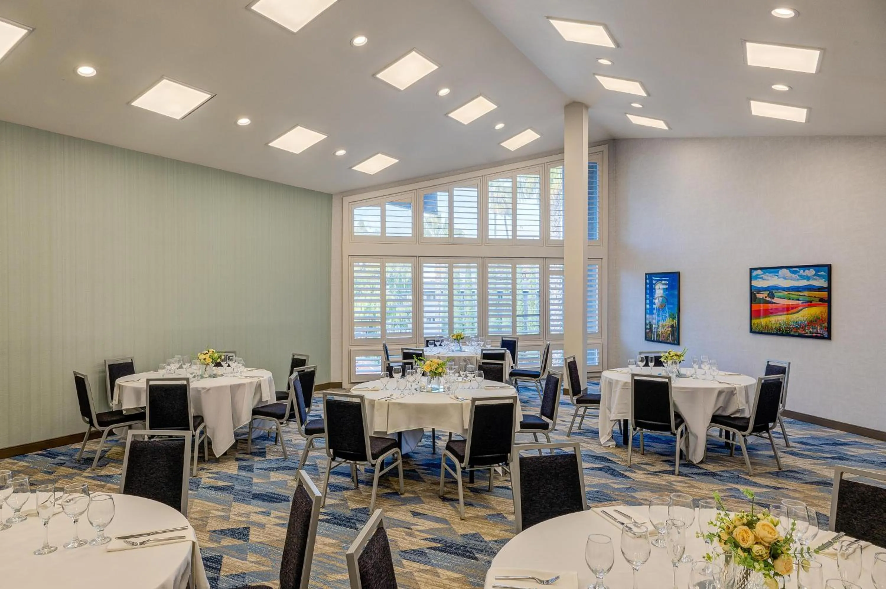 Meeting/conference room in DoubleTree by Hilton Campbell - Pruneyard Plaza