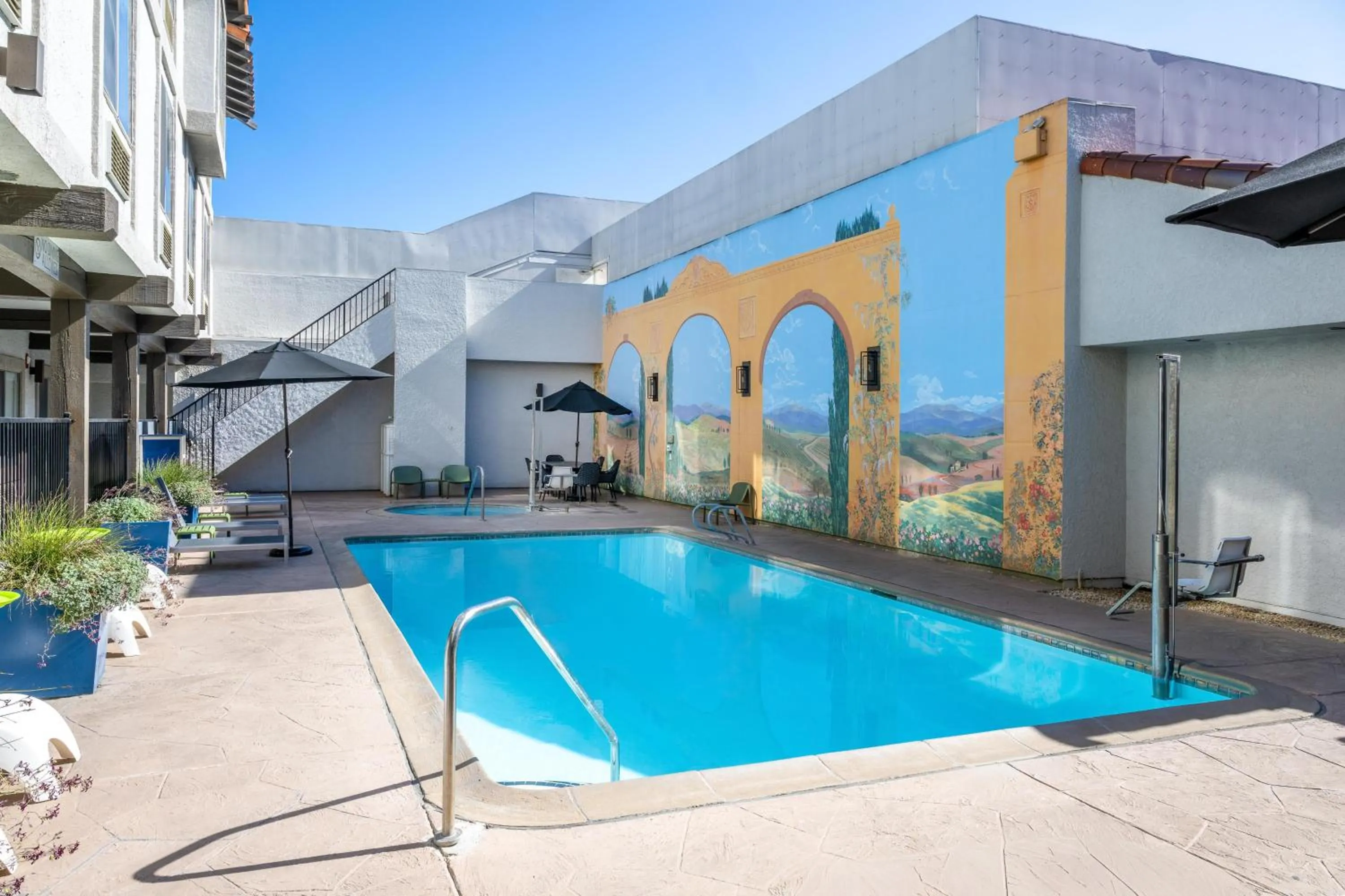 Pool view in DoubleTree by Hilton Campbell - Pruneyard Plaza