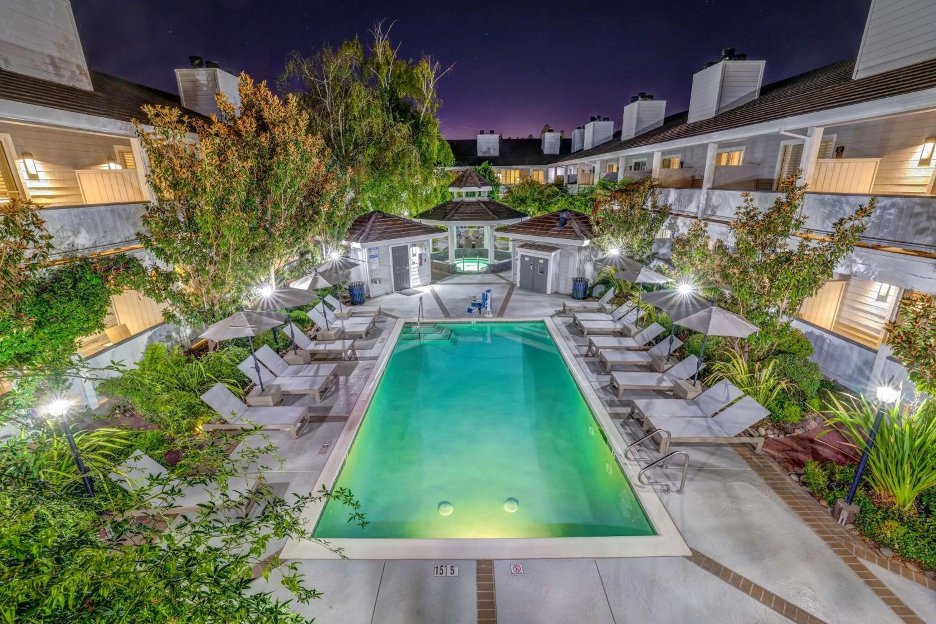 Pool view in Sonoma Valley Inn, Tapestry Collection by Hilton