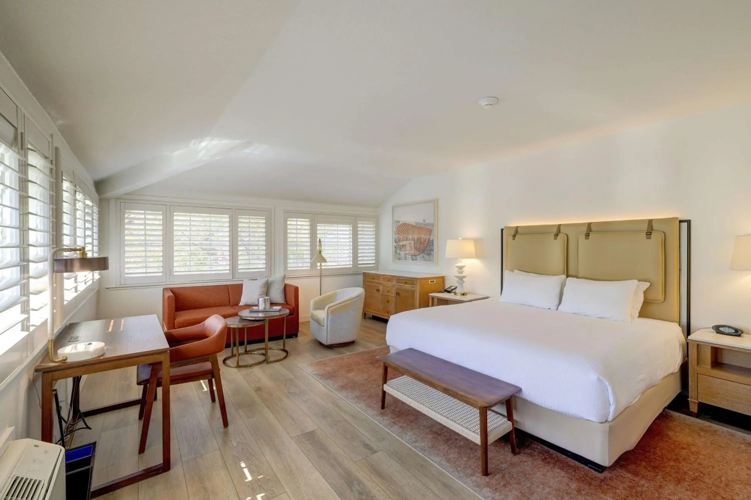 Bed in Best Western Sonoma Valley Inn & Krug Event Center Bed in Best Western Sonoma Valley Inn & Krug Event Center