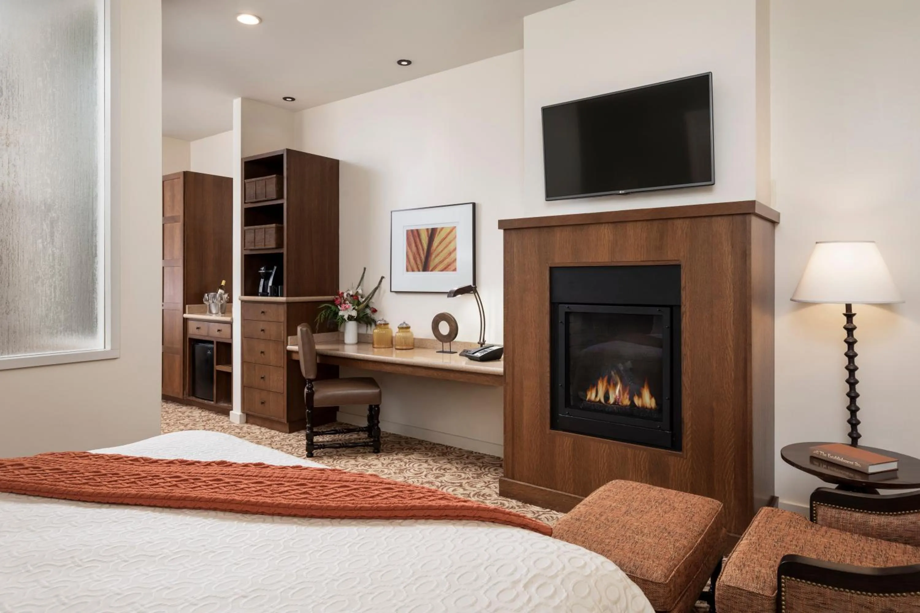 fireplace, Bed in Casa Munras Garden Hotel & Spa