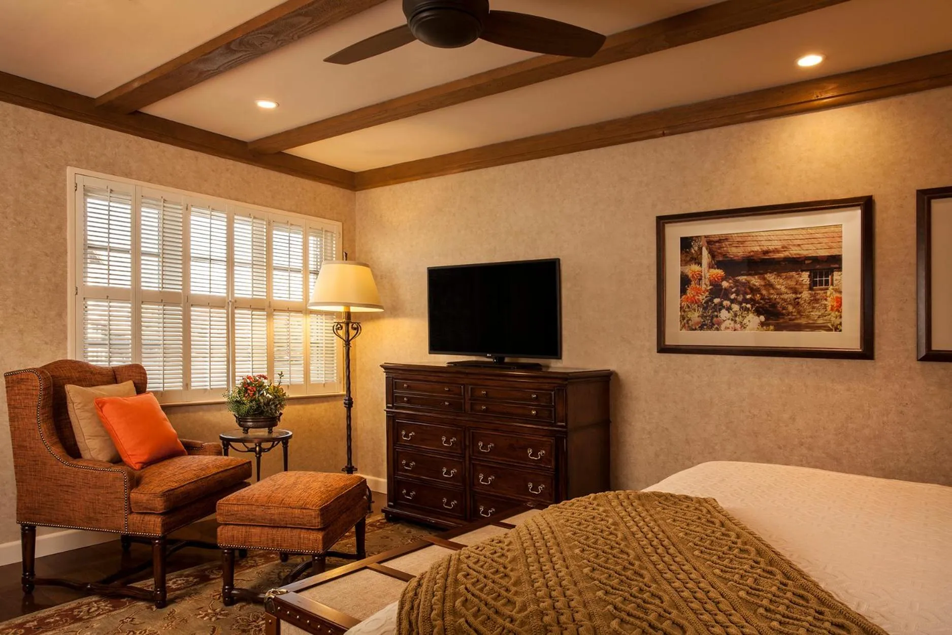 Property building, Bed in Casa Munras Garden Hotel & Spa