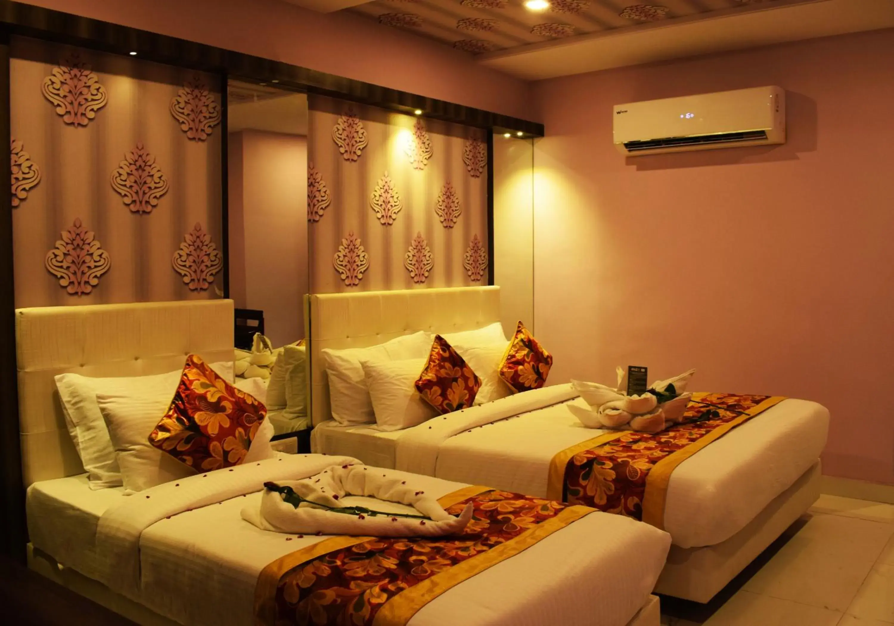 Bed in Hotel New Majestic Bed in Hotel New Majestic