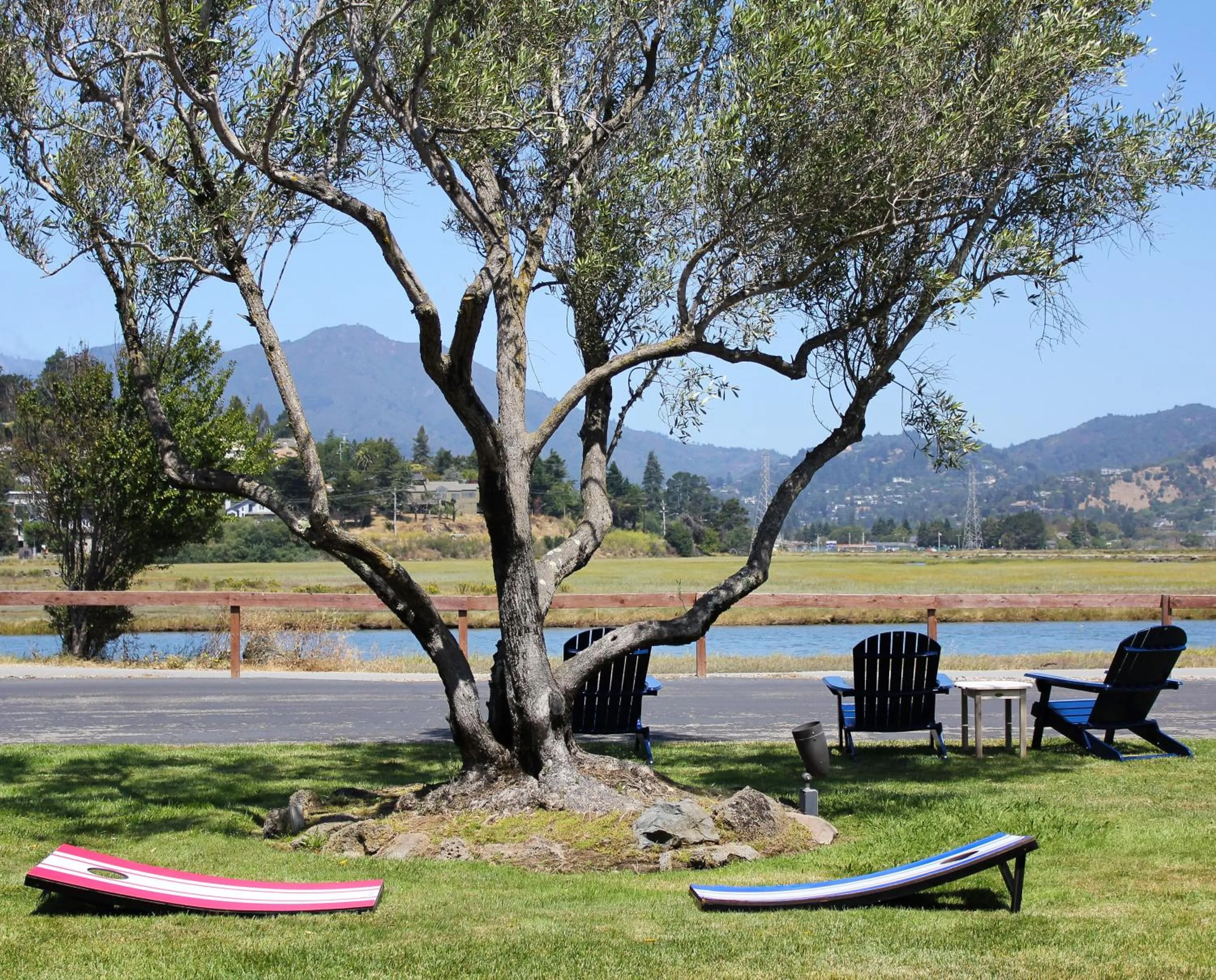 Property building in Holiday Inn Express Mill Valley San Francisco Area by IHG