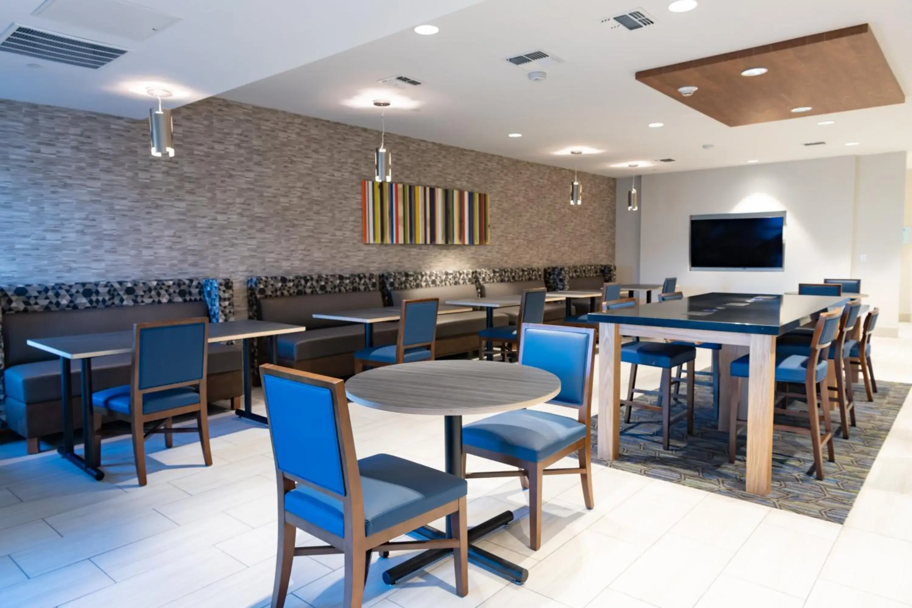 Breakfast in Holiday Inn Express Mill Valley San Francisco Area by IHG Breakfast in Holiday Inn Express Mill Valley San Francisco Area by IHG