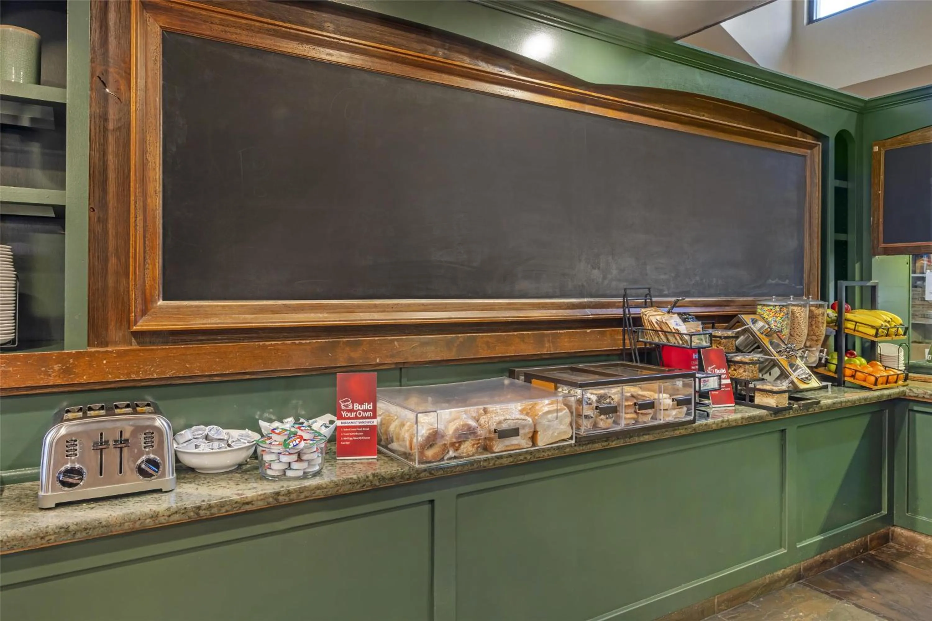 Breakfast in Best Western Plus Truckee-Tahoe Hotel