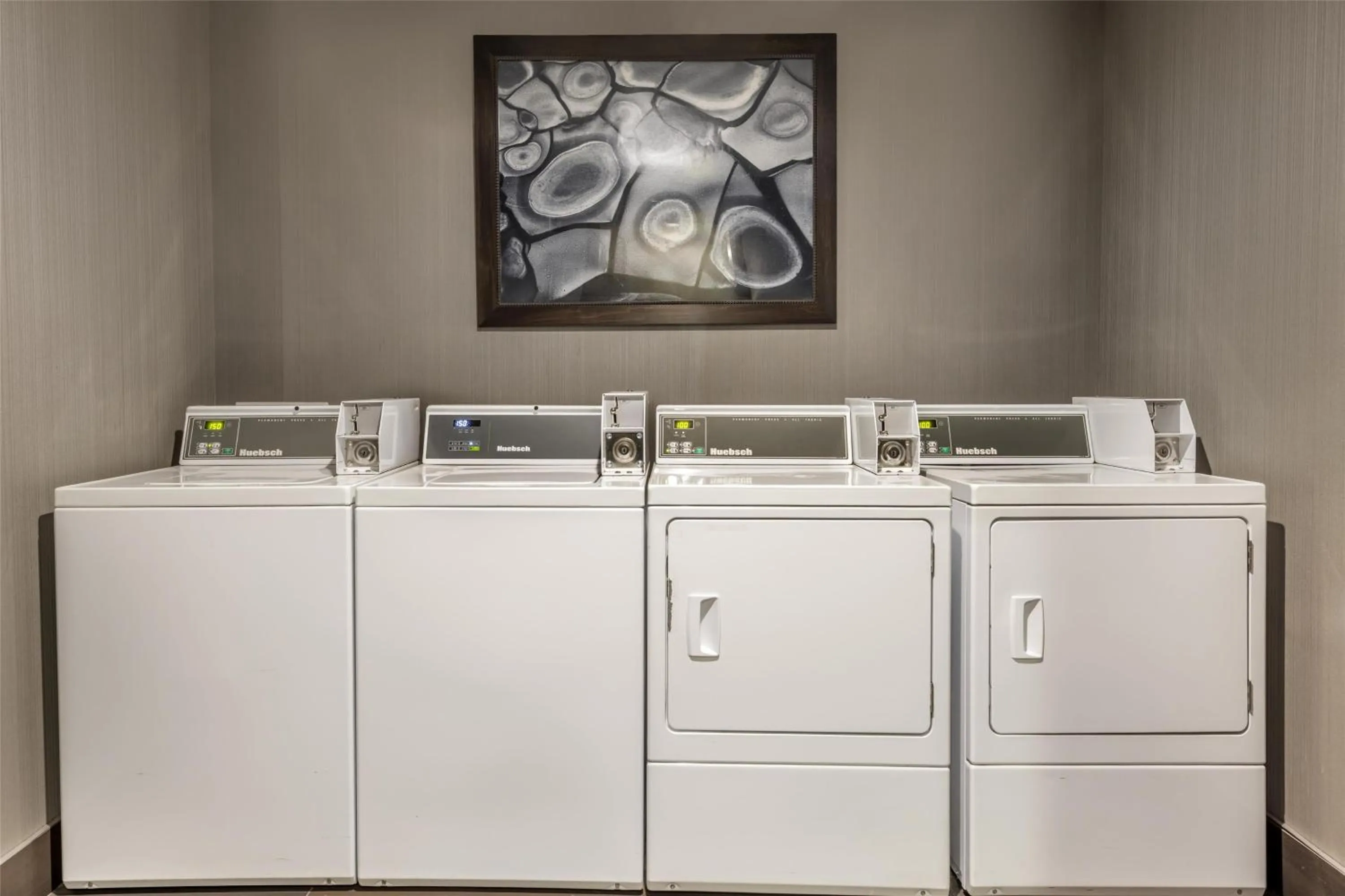 laundry in Best Western Plus Truckee-Tahoe Hotel